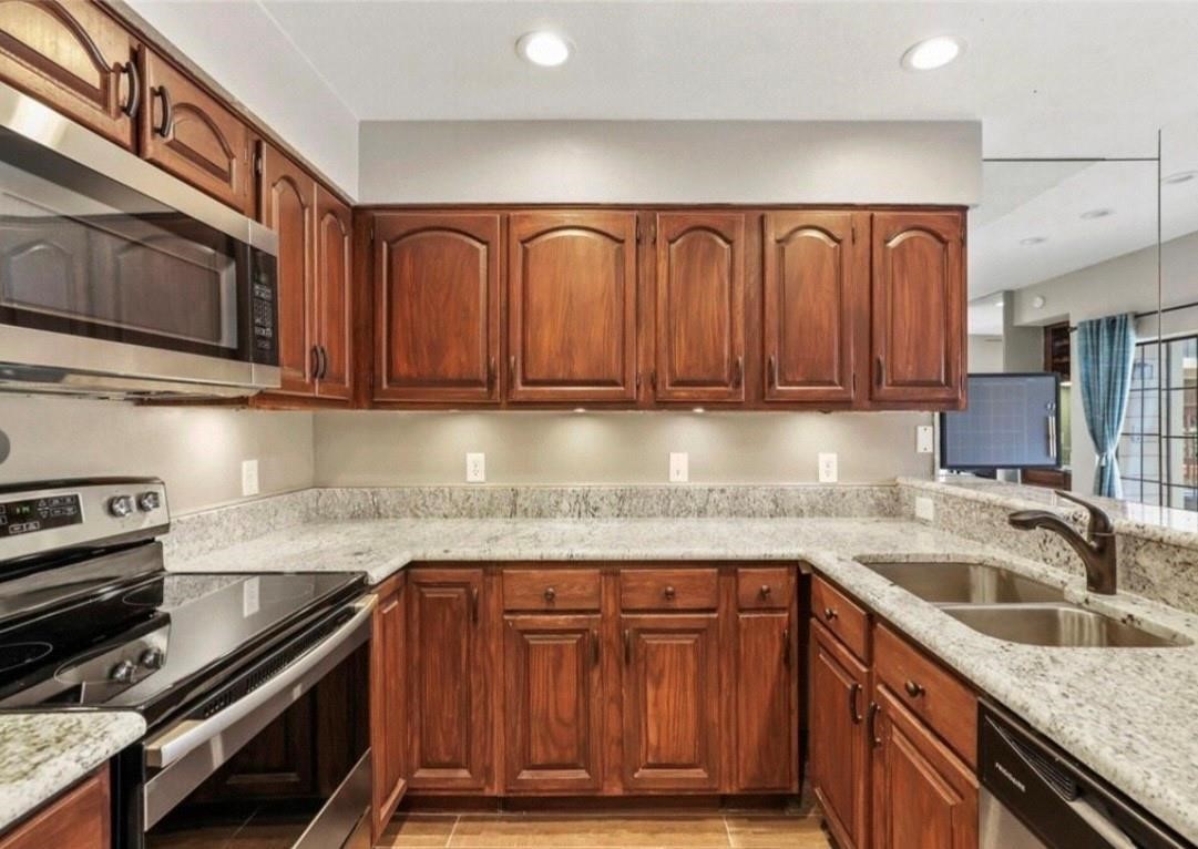 5100 Verde Valley Lane Dallas TX 75254