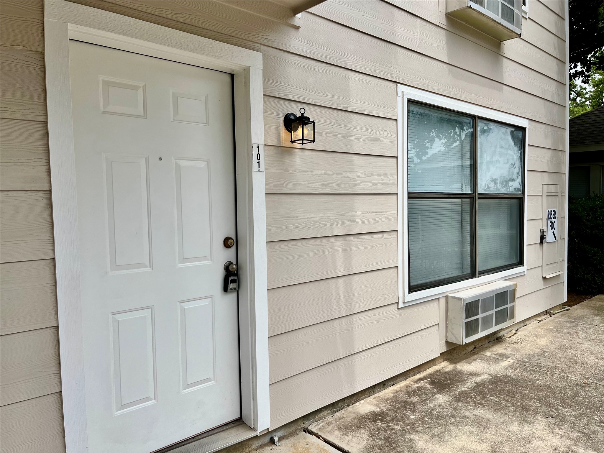 701 W Sycamore Street Denton TX 76201