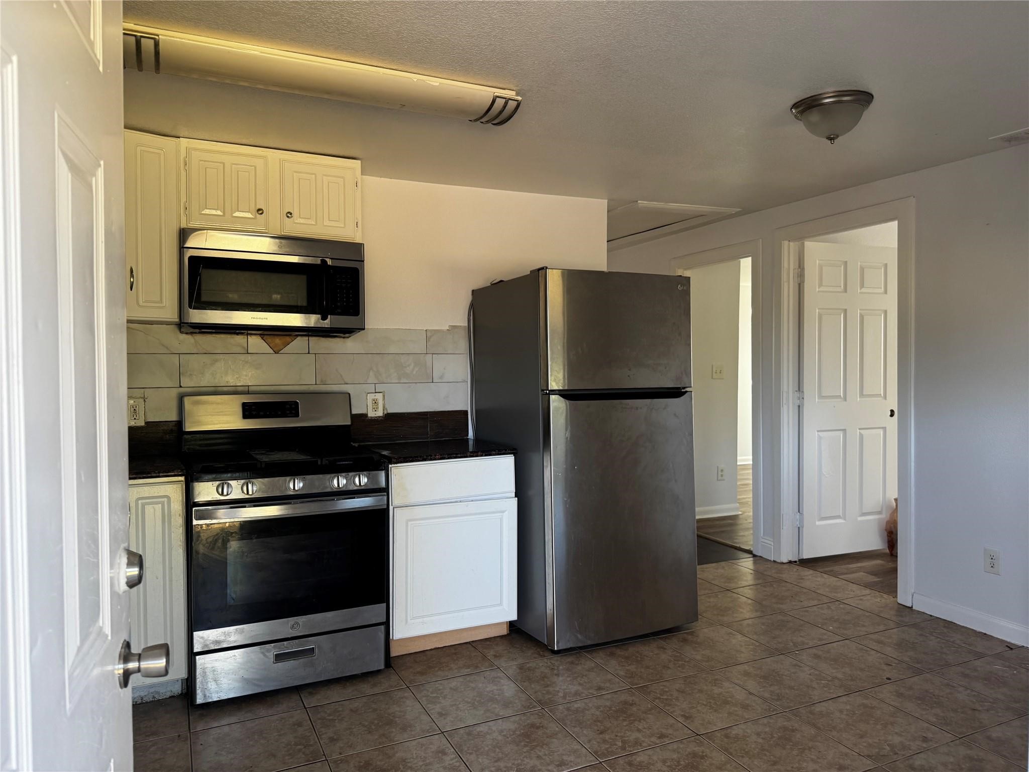 1427 Diceman Avenue Dallas TX 75203
