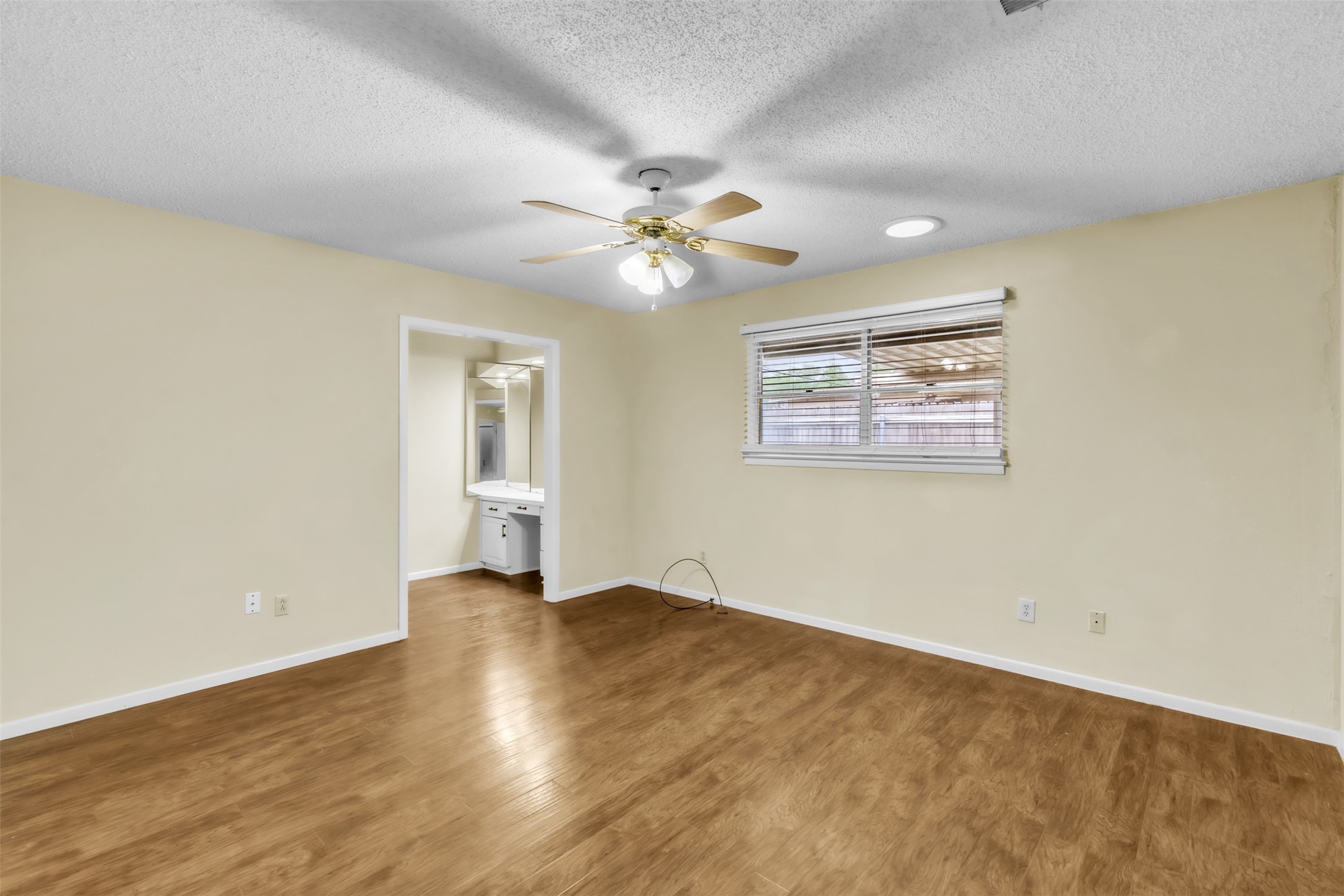 4908 Inverness Avenue Fort Worth TX 76132