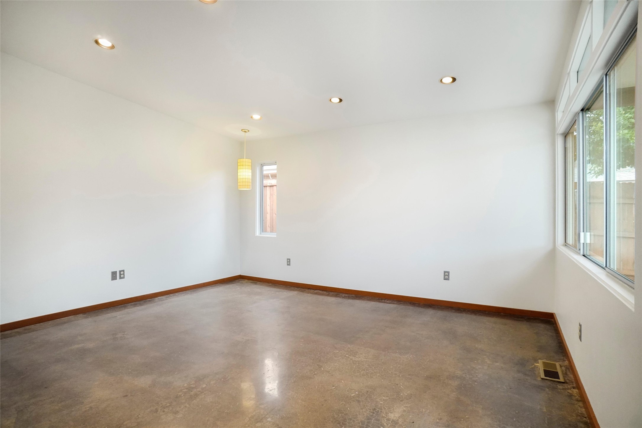 1403 Kendolph Drive Denton TX 76205