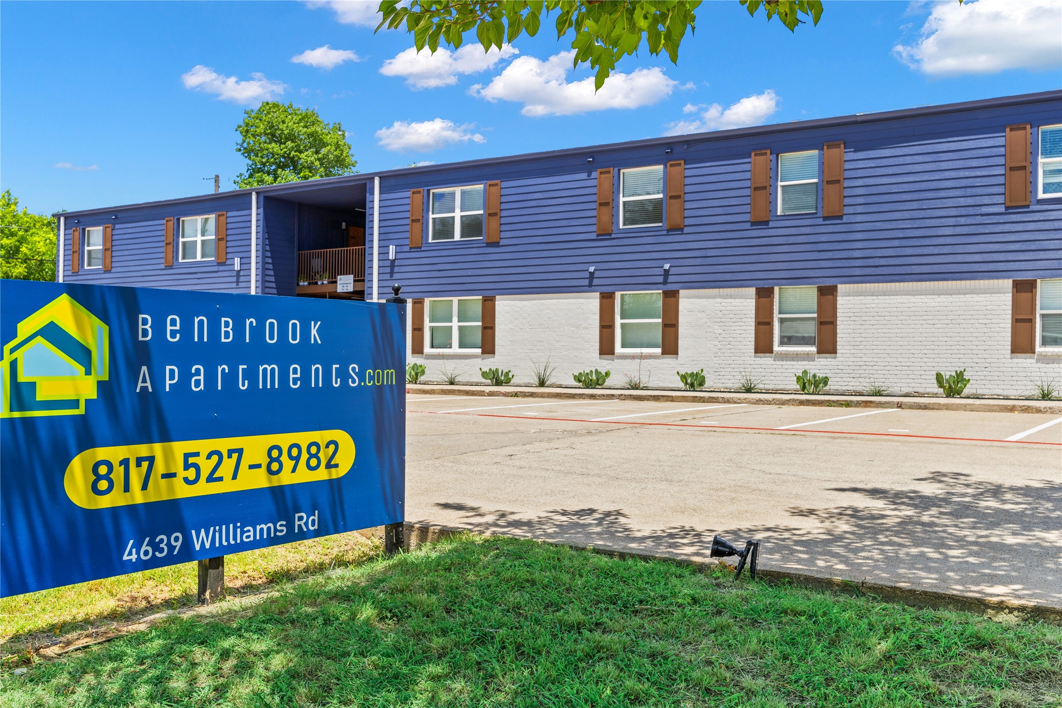 4639 Williams Road Benbrook TX 76116