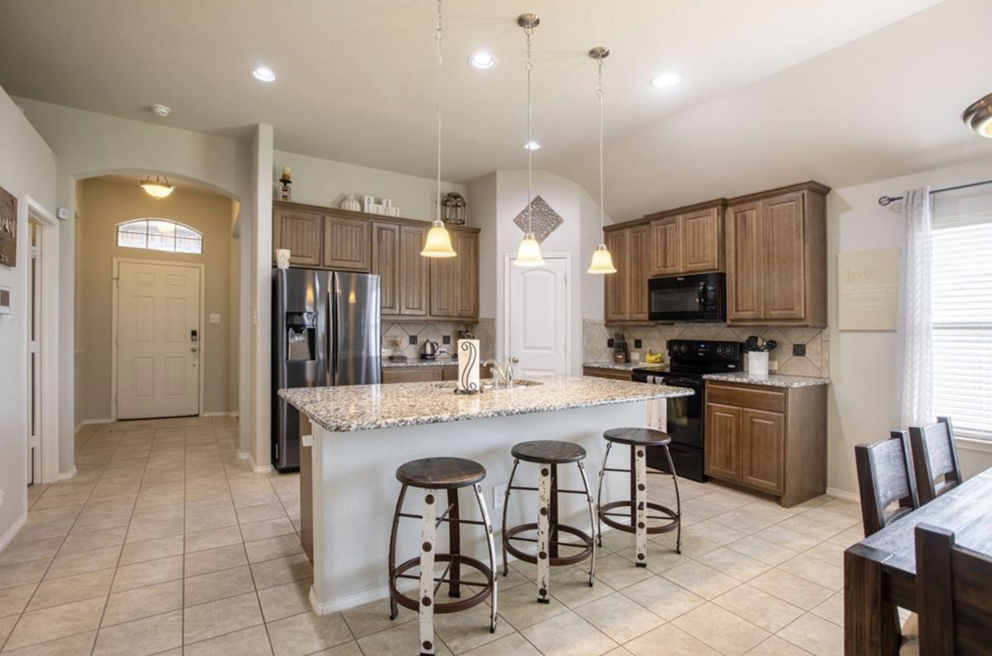 1712 Chivalry Lane Fort Worth TX 76140