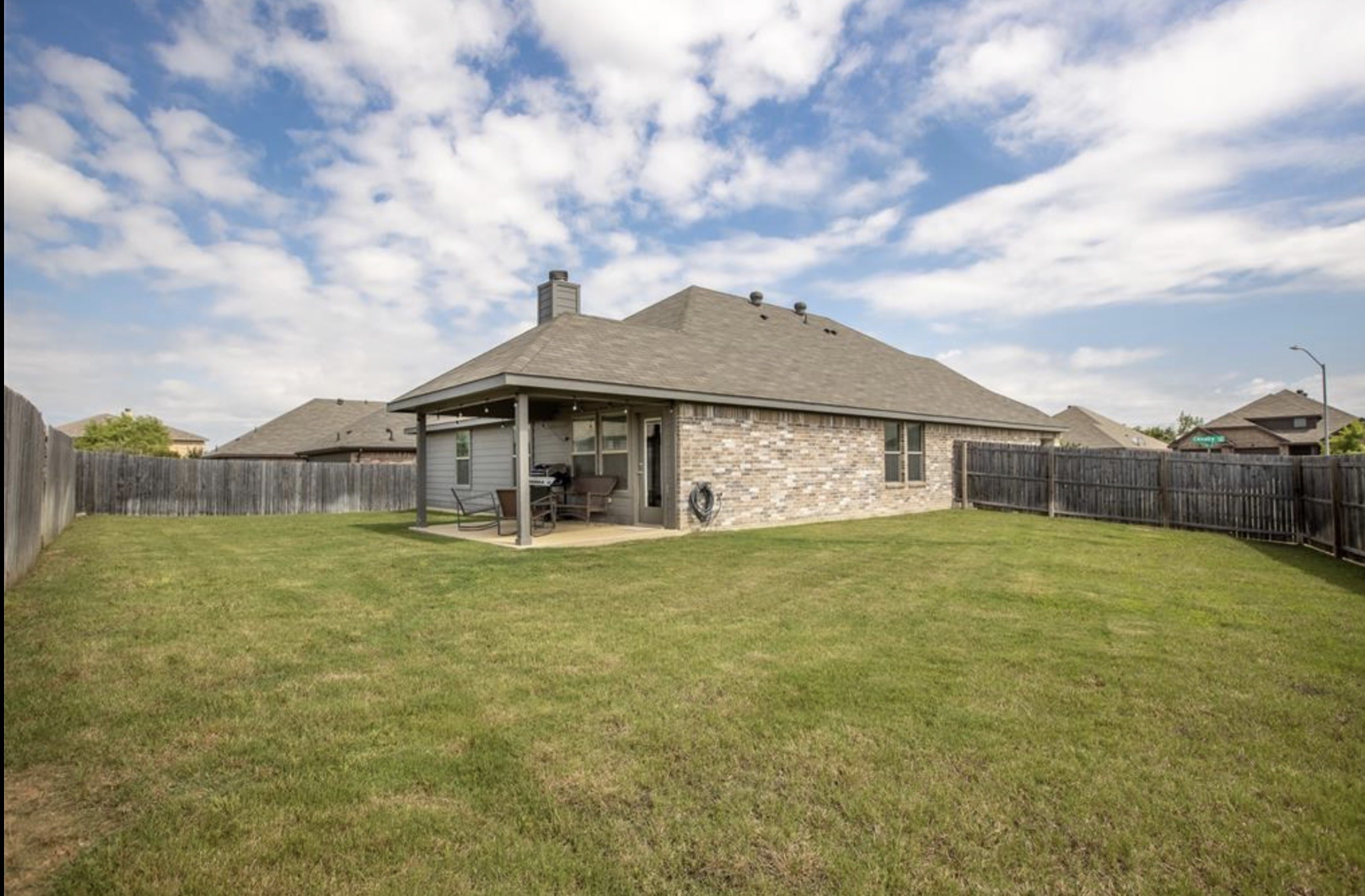 1712 Chivalry Lane Fort Worth TX 76140