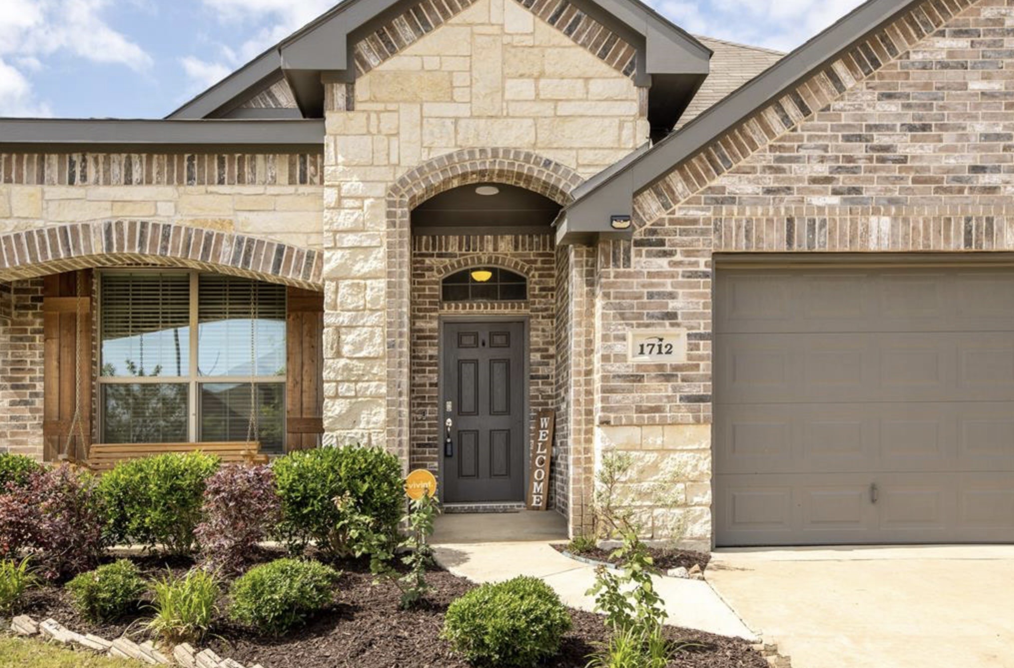 1712 Chivalry Lane Fort Worth TX 76140