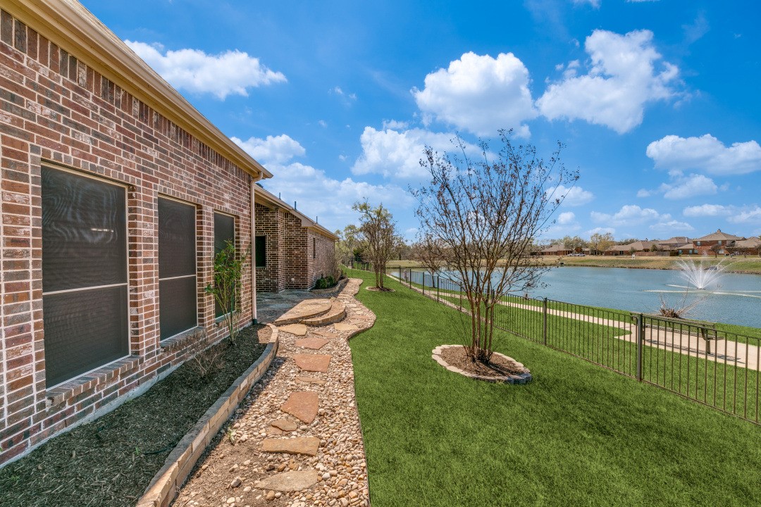 1802 Sanderlain Lane Allen TX 75002