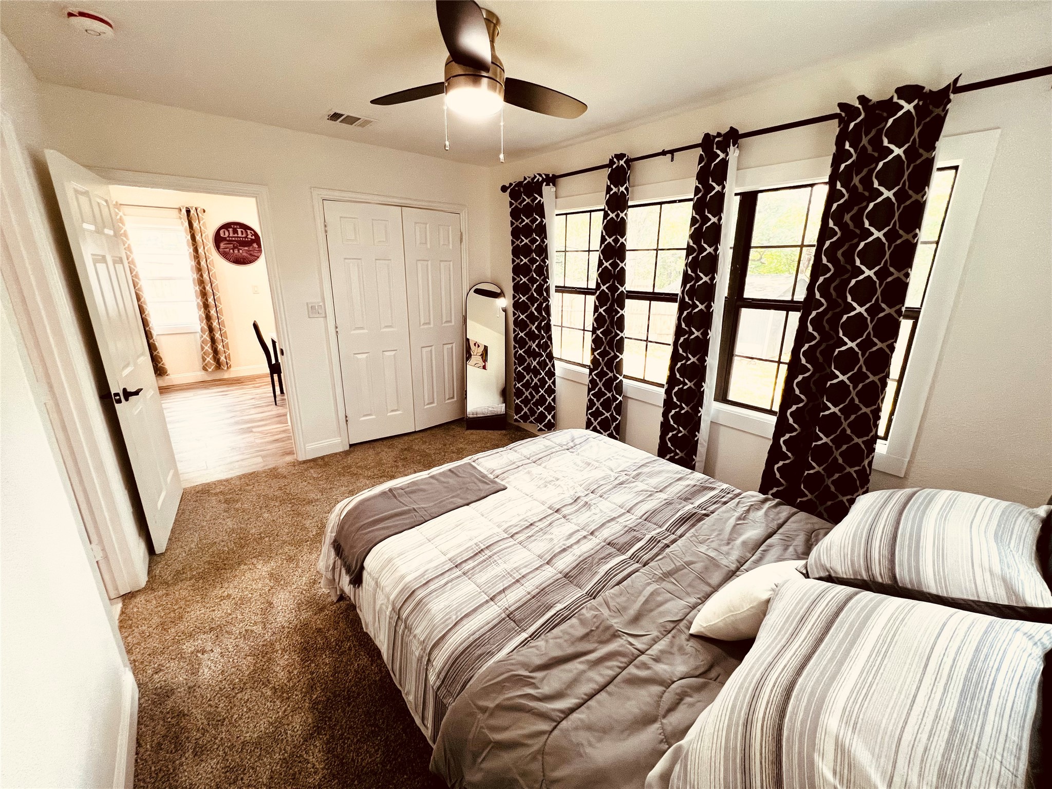 2859 W Brooklyn Avenue Dallas TX 75211