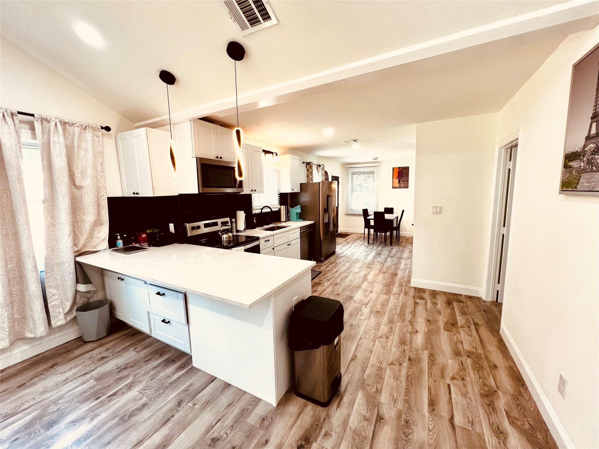 2859 W Brooklyn Avenue Dallas TX 75211
