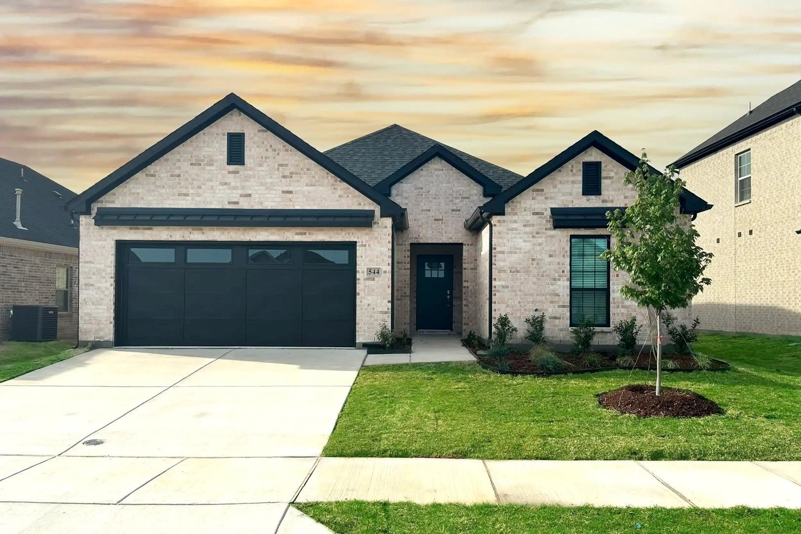 544 Oak Creek Drive Lavon TX 75166