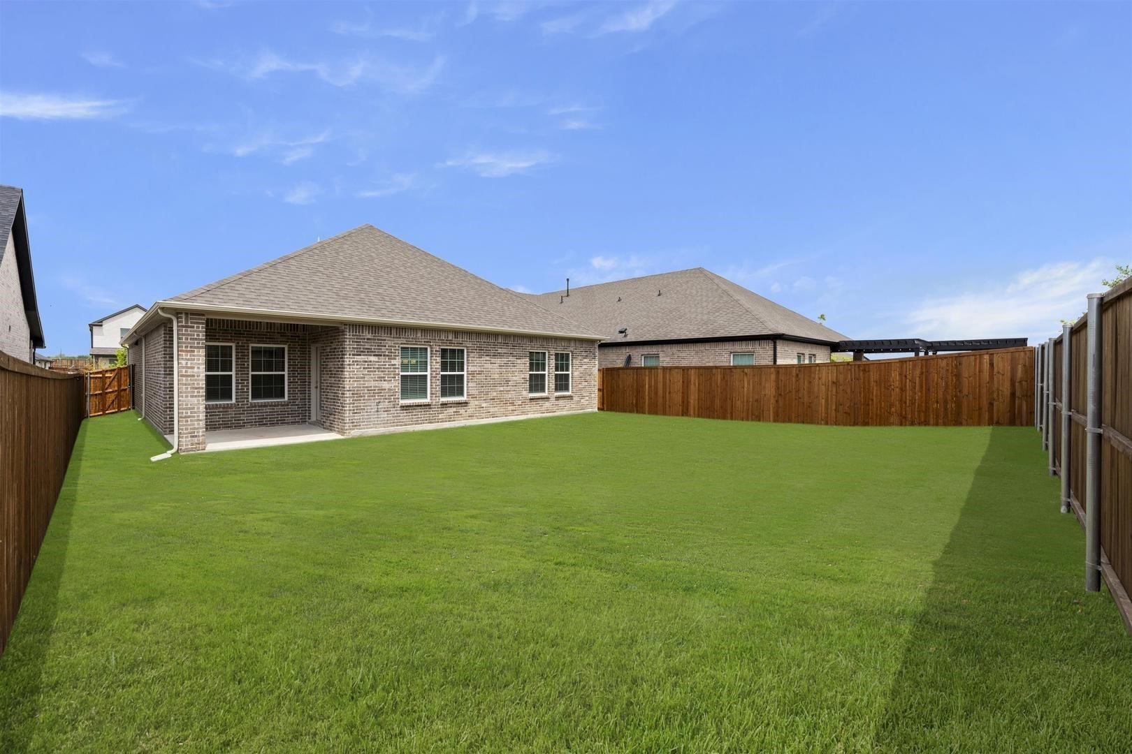 544 Oak Creek Drive Lavon TX 75166