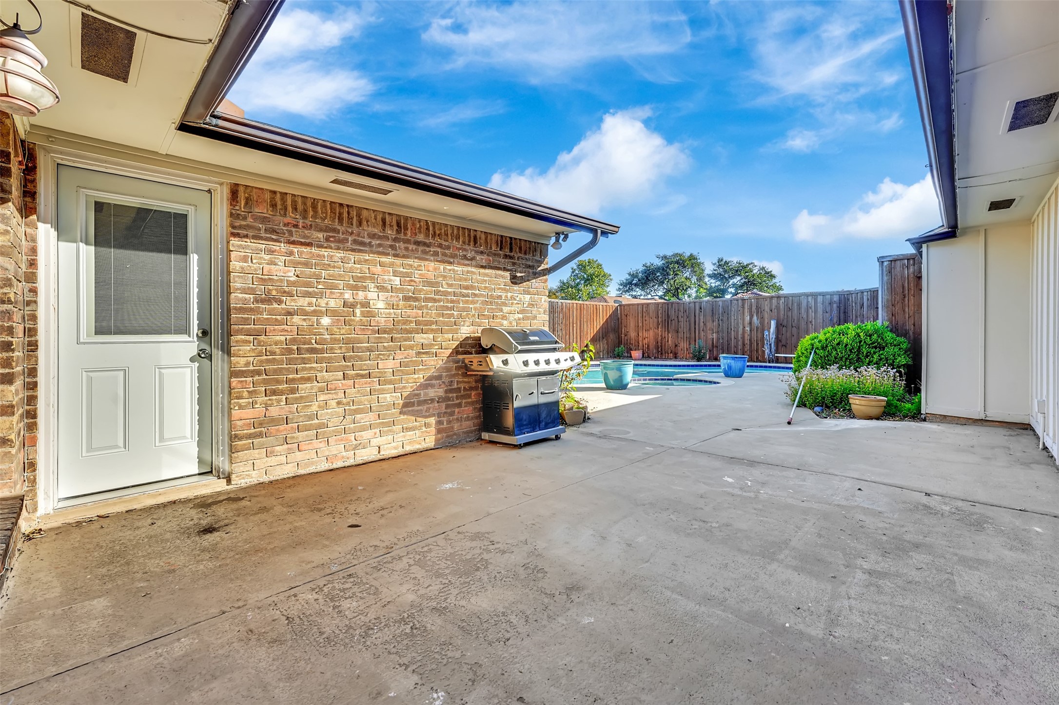 10212 Panther Ridge Trail Dallas TX 75243