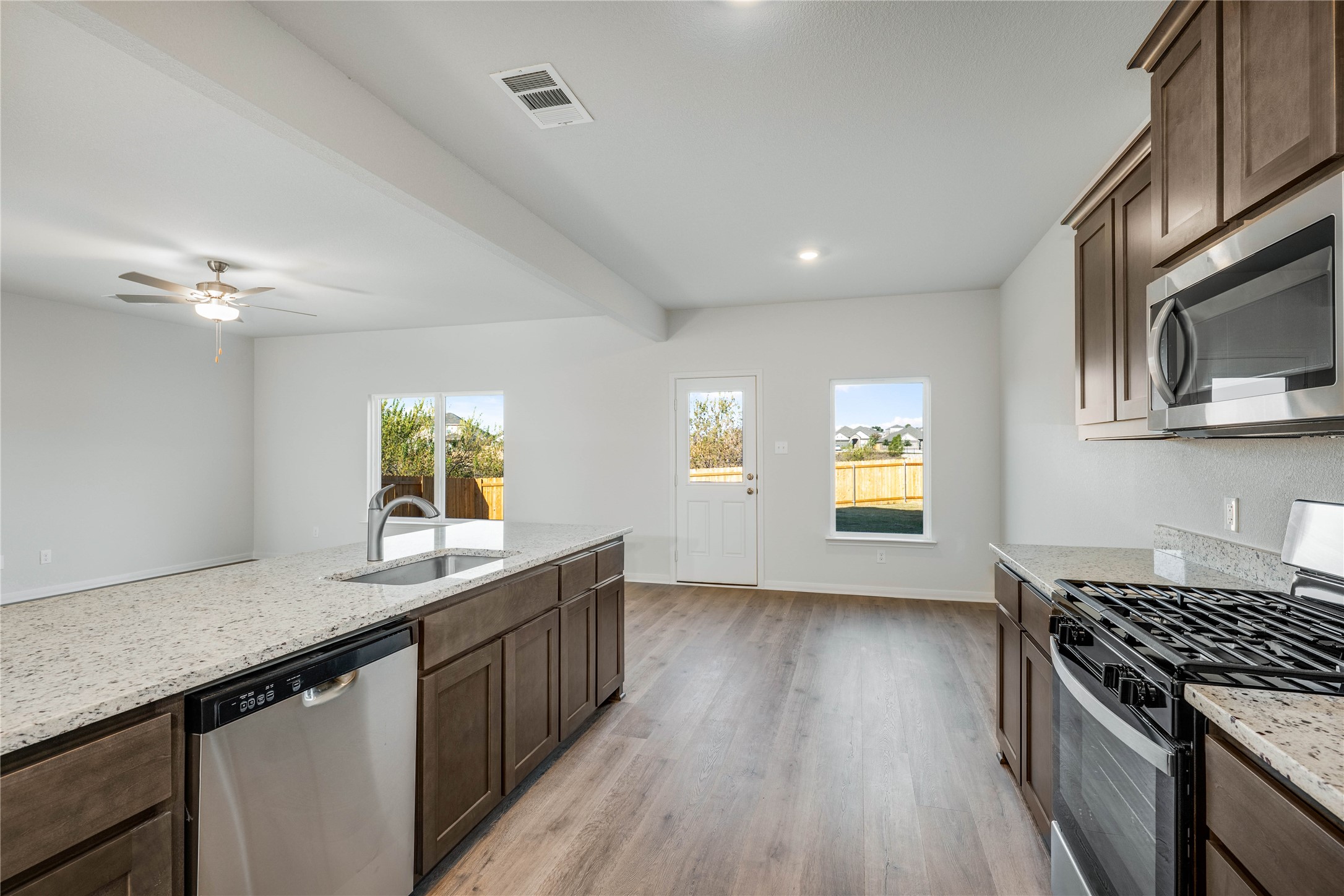 937 Cawthorne Trail Fort Worth TX 76108