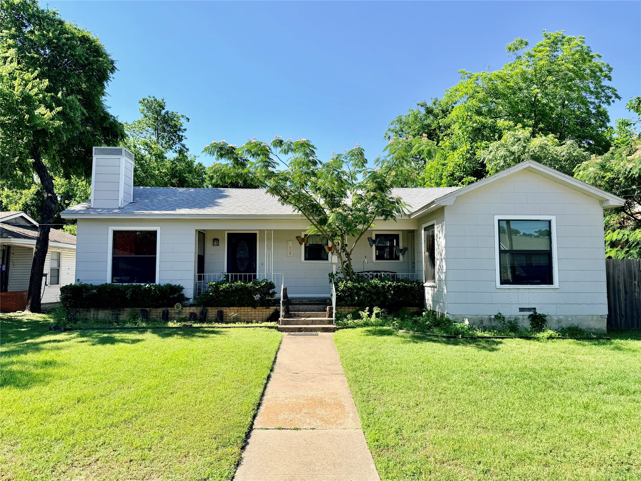 701 W Mulberry Street Denton TX 76201