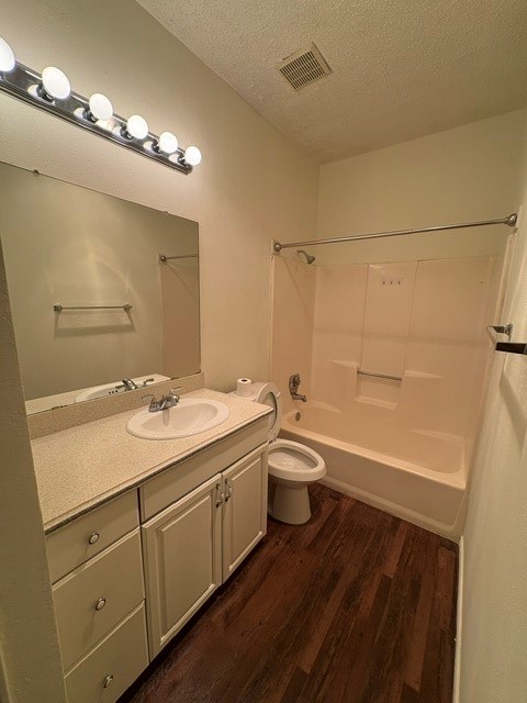 9254 Forest Lane Dallas TX 75243