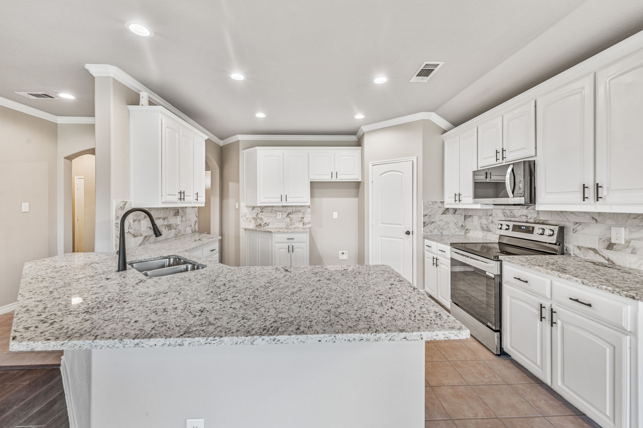 2213 Kaitlyn Drive Weatherford TX 76087