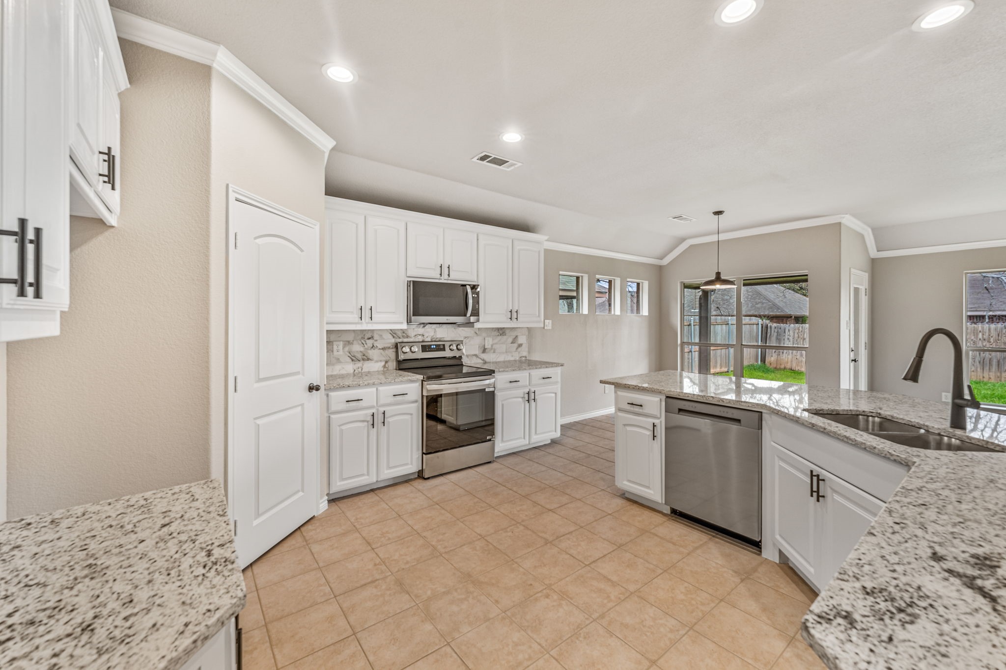 2213 Kaitlyn Drive Weatherford TX 76087
