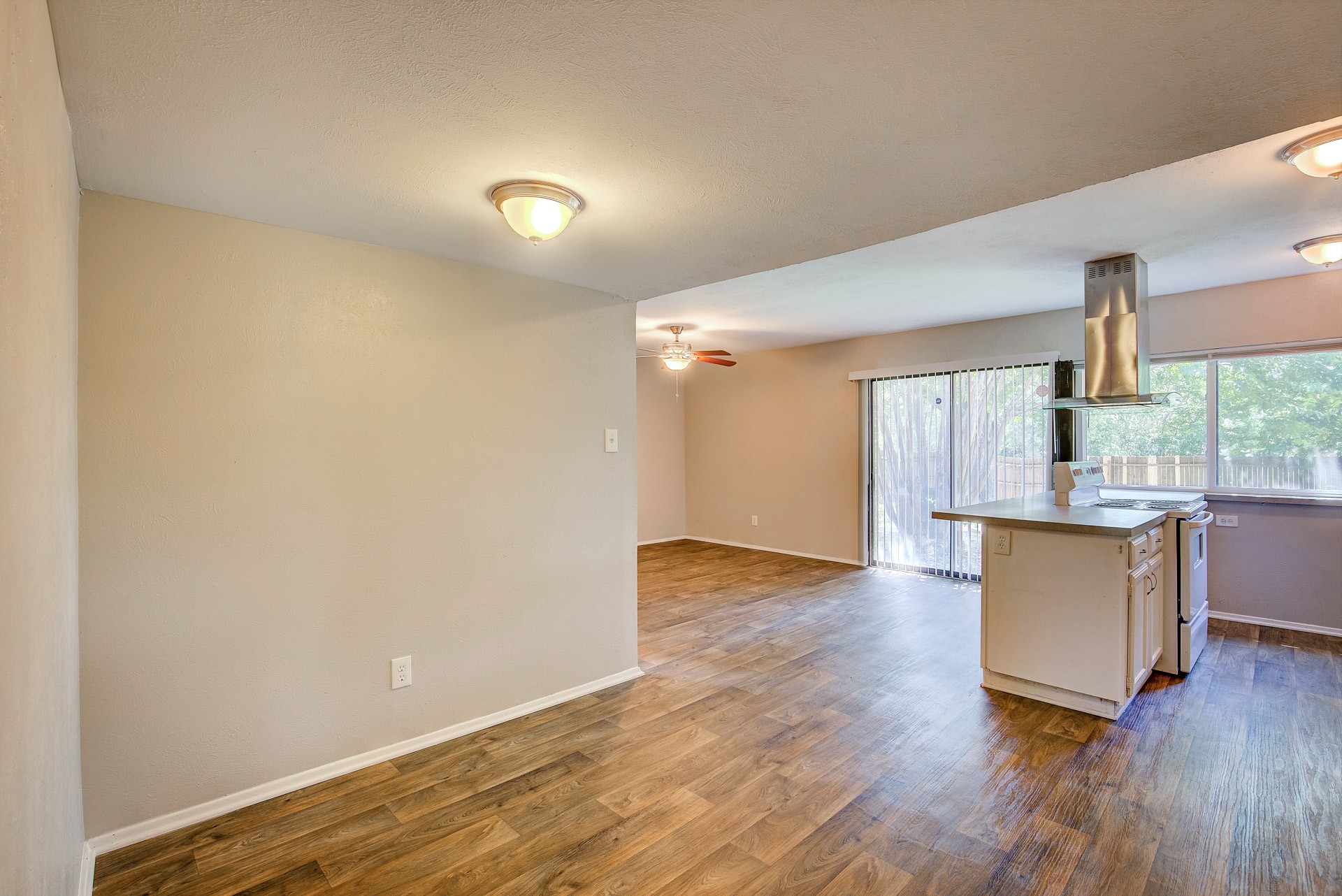 7801 Summerglen Road Fort Worth TX 76133