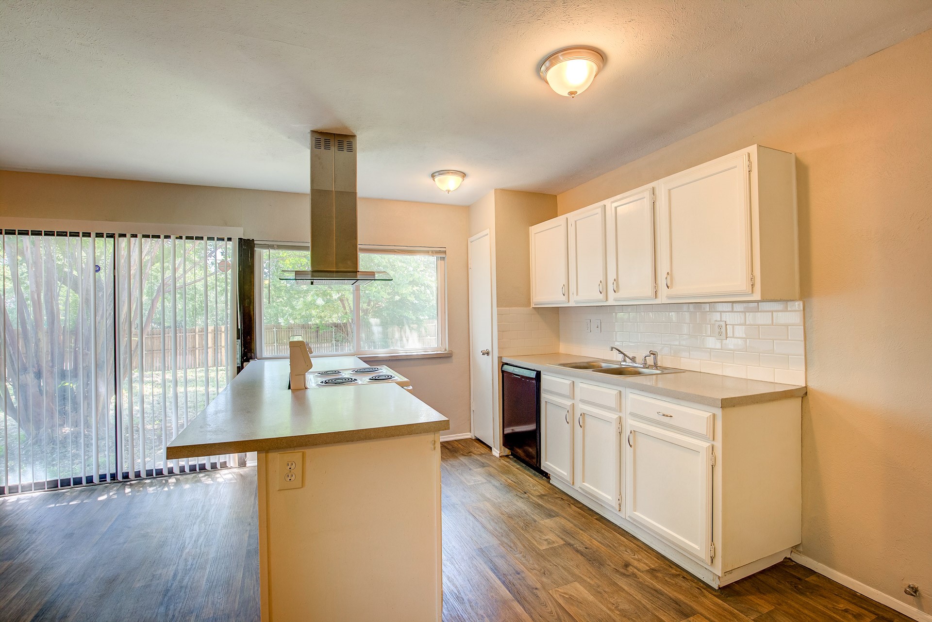 7801 Summerglen Road Fort Worth TX 76133