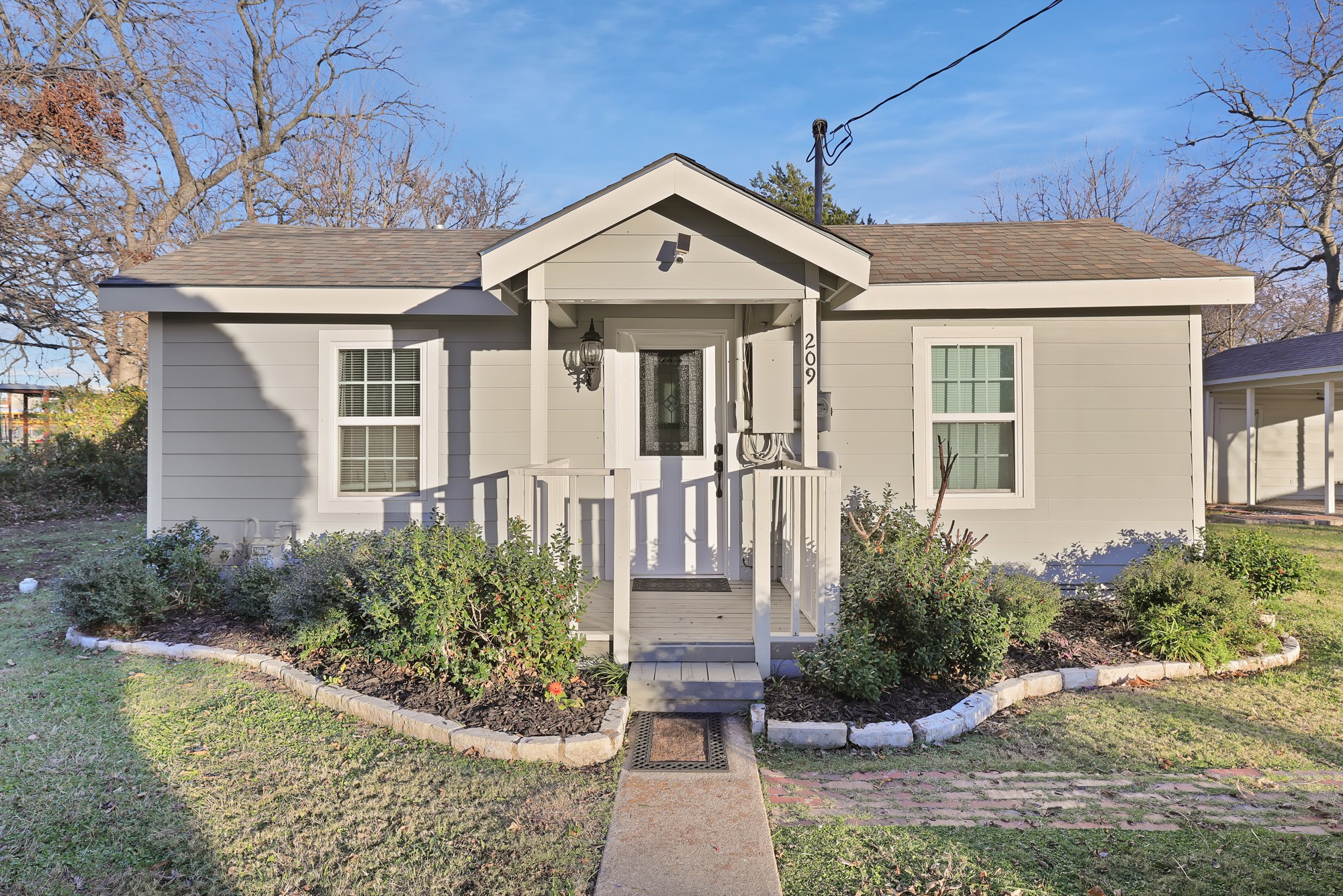 209 N Texas Street Celina TX 75009