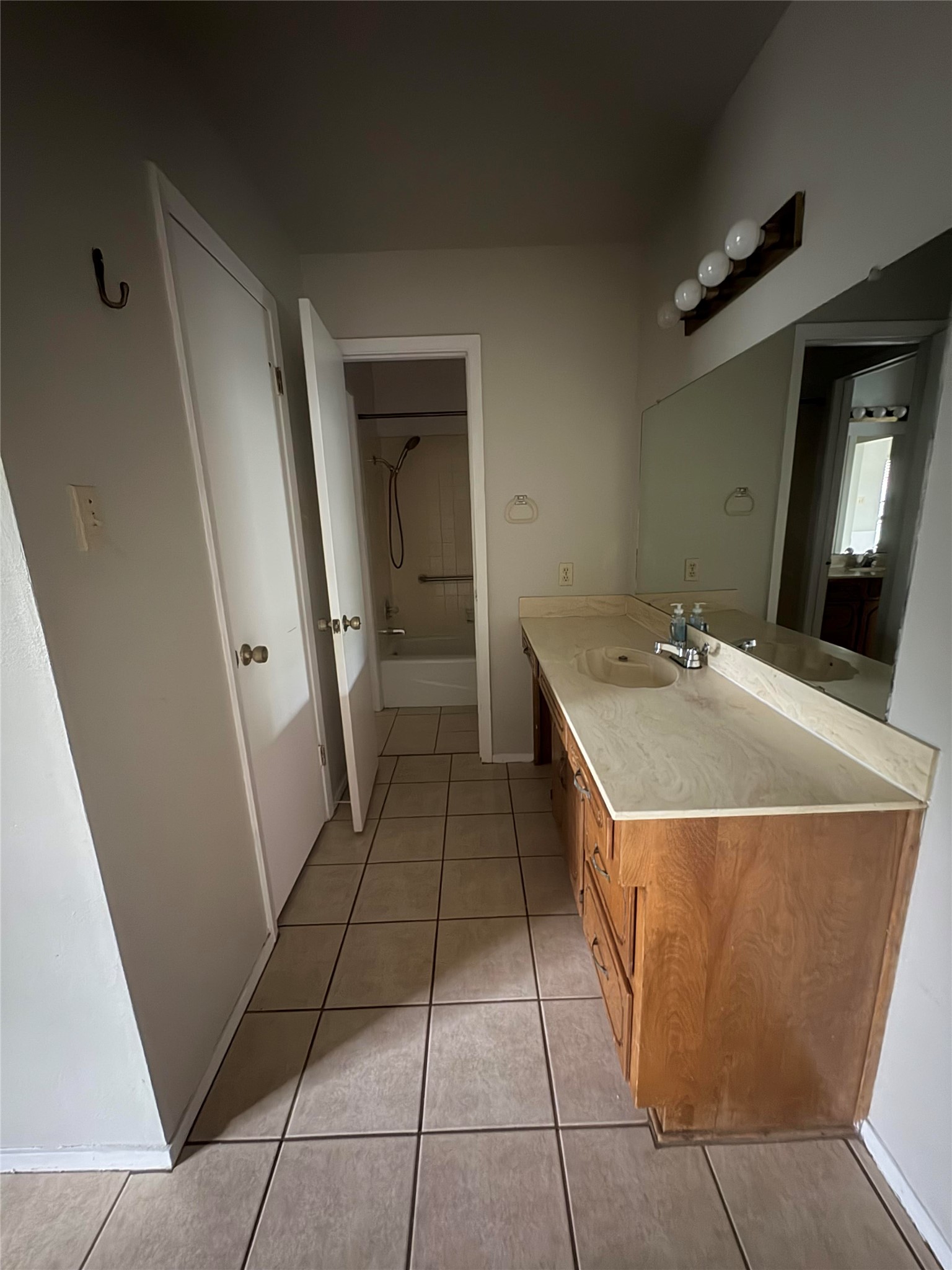 411 Bond Street Hillsboro TX 76645