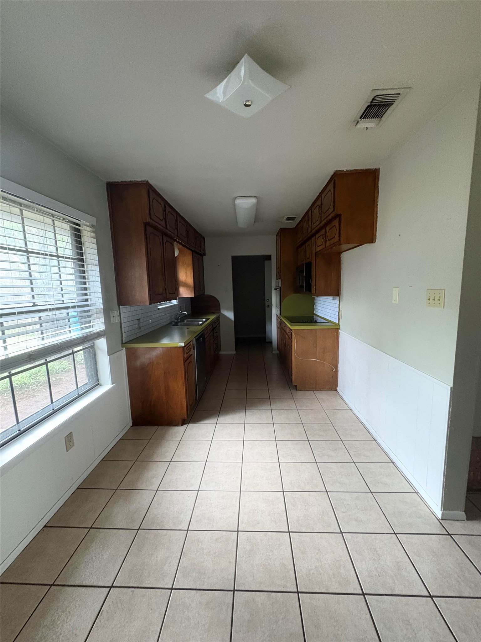 411 Bond Street Hillsboro TX 76645