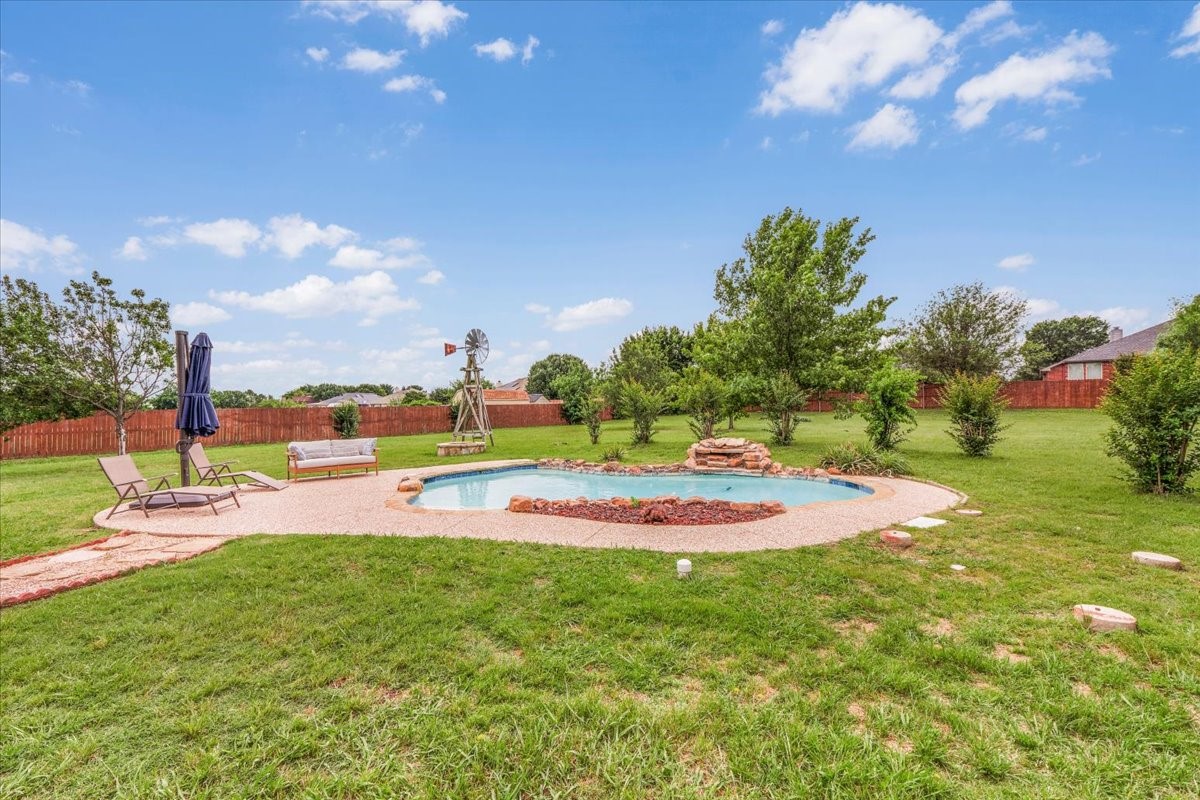213 January Lane Ponder TX 76259