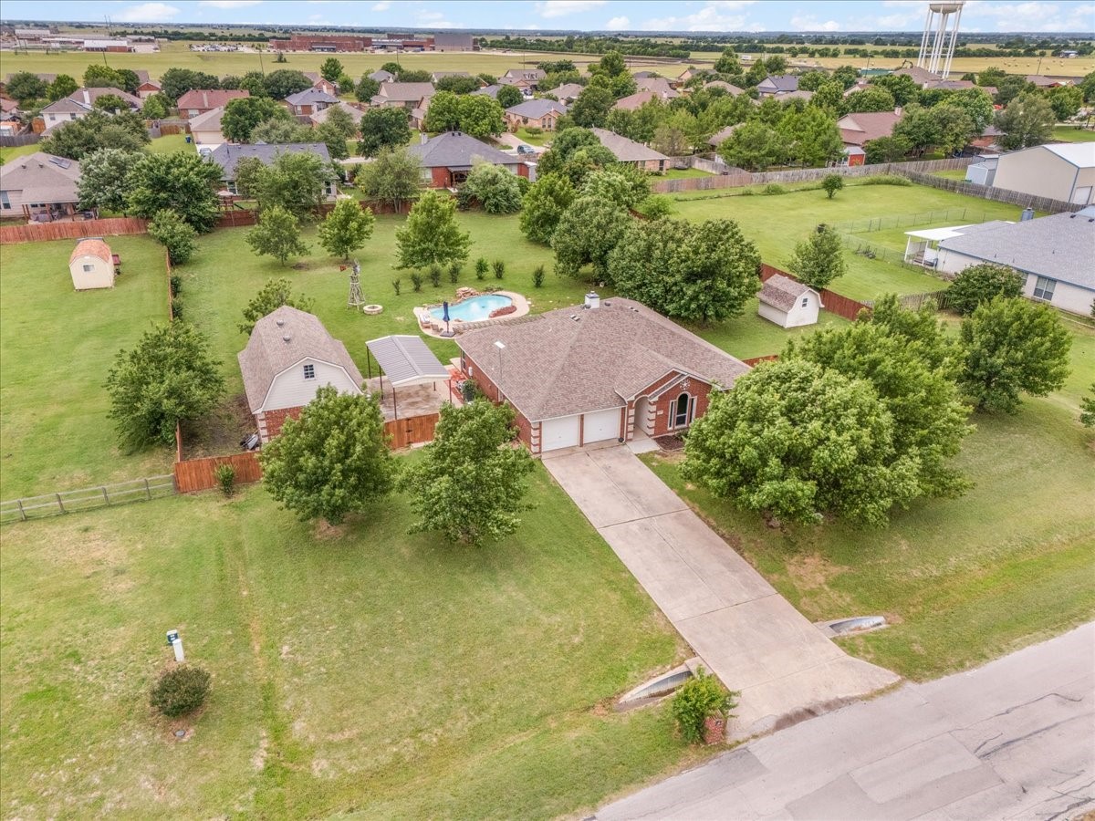 213 January Lane Ponder TX 76259