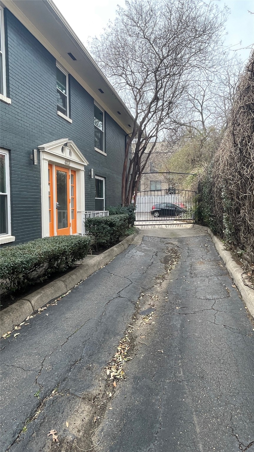 3215 Douglas Street Dallas TX 75219