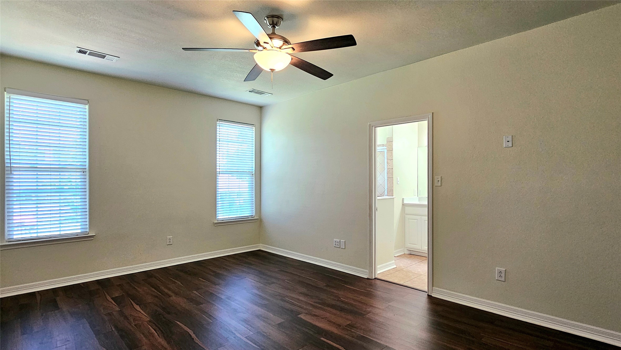 674 E Fulton Street Van Alstyne TX 75495