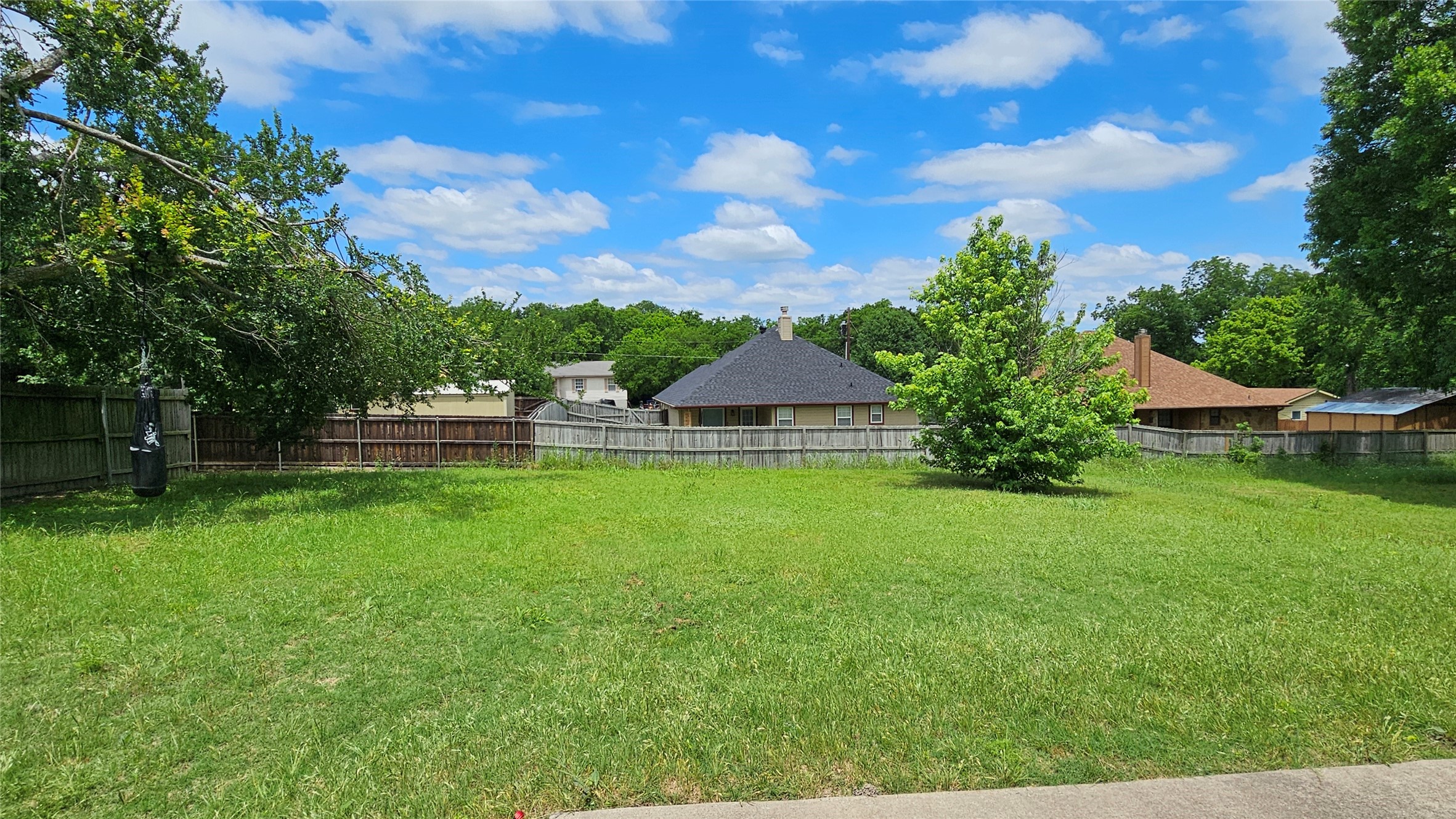 674 E Fulton Street Van Alstyne TX 75495