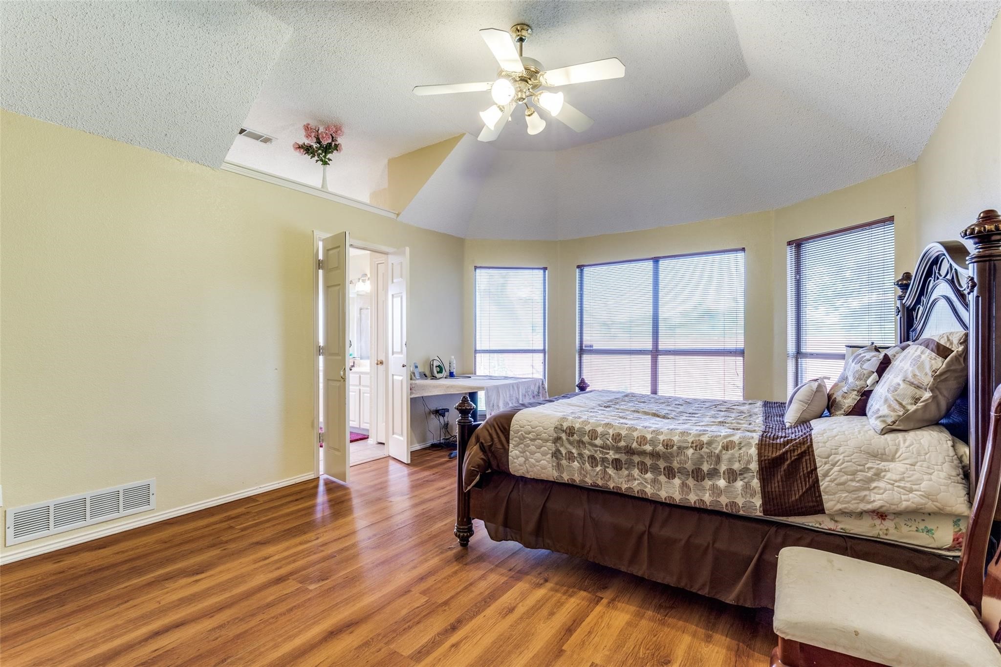 2123 Alto Avenue Carrollton TX 75007