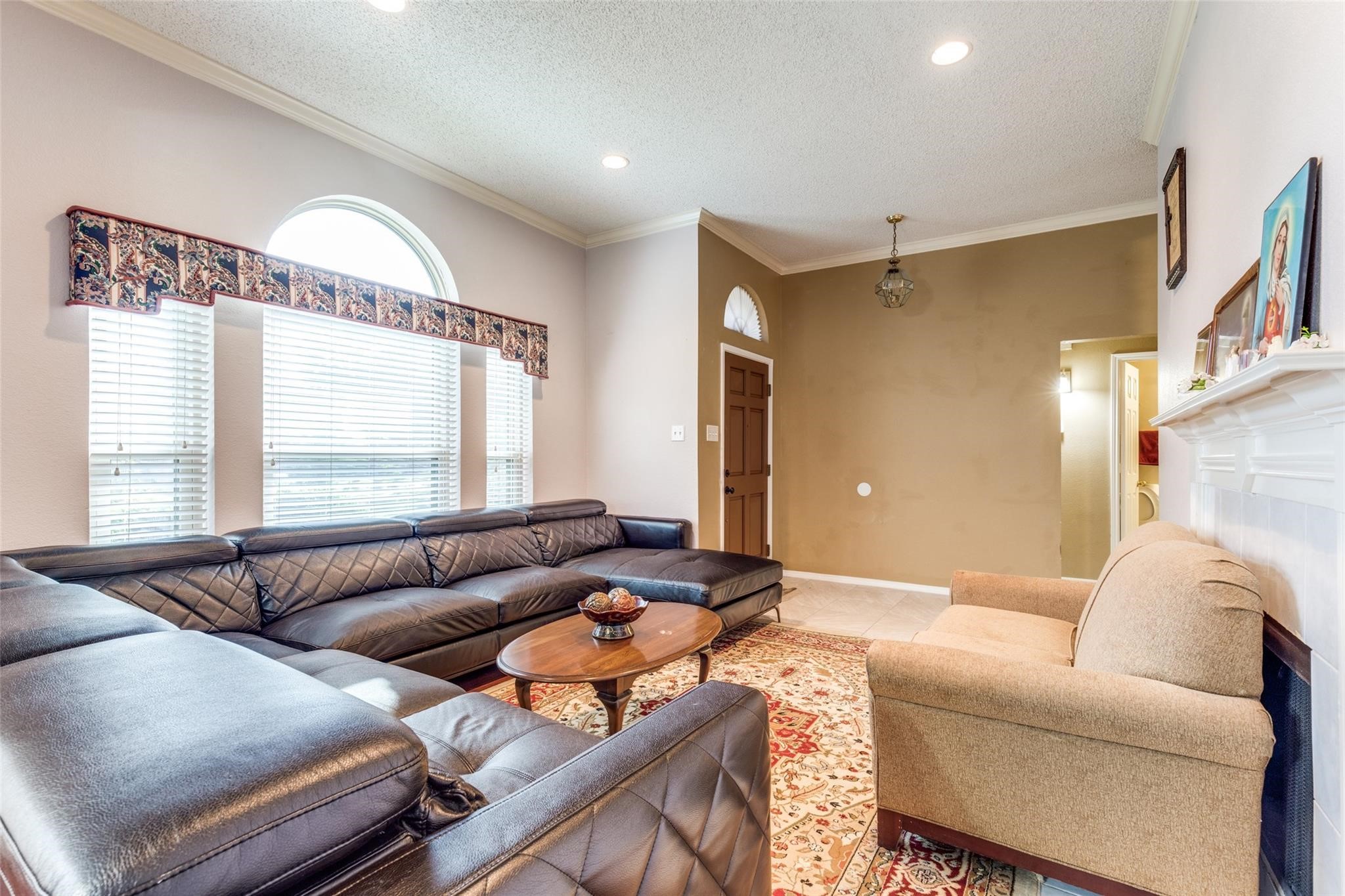 2123 Alto Avenue Carrollton TX 75007