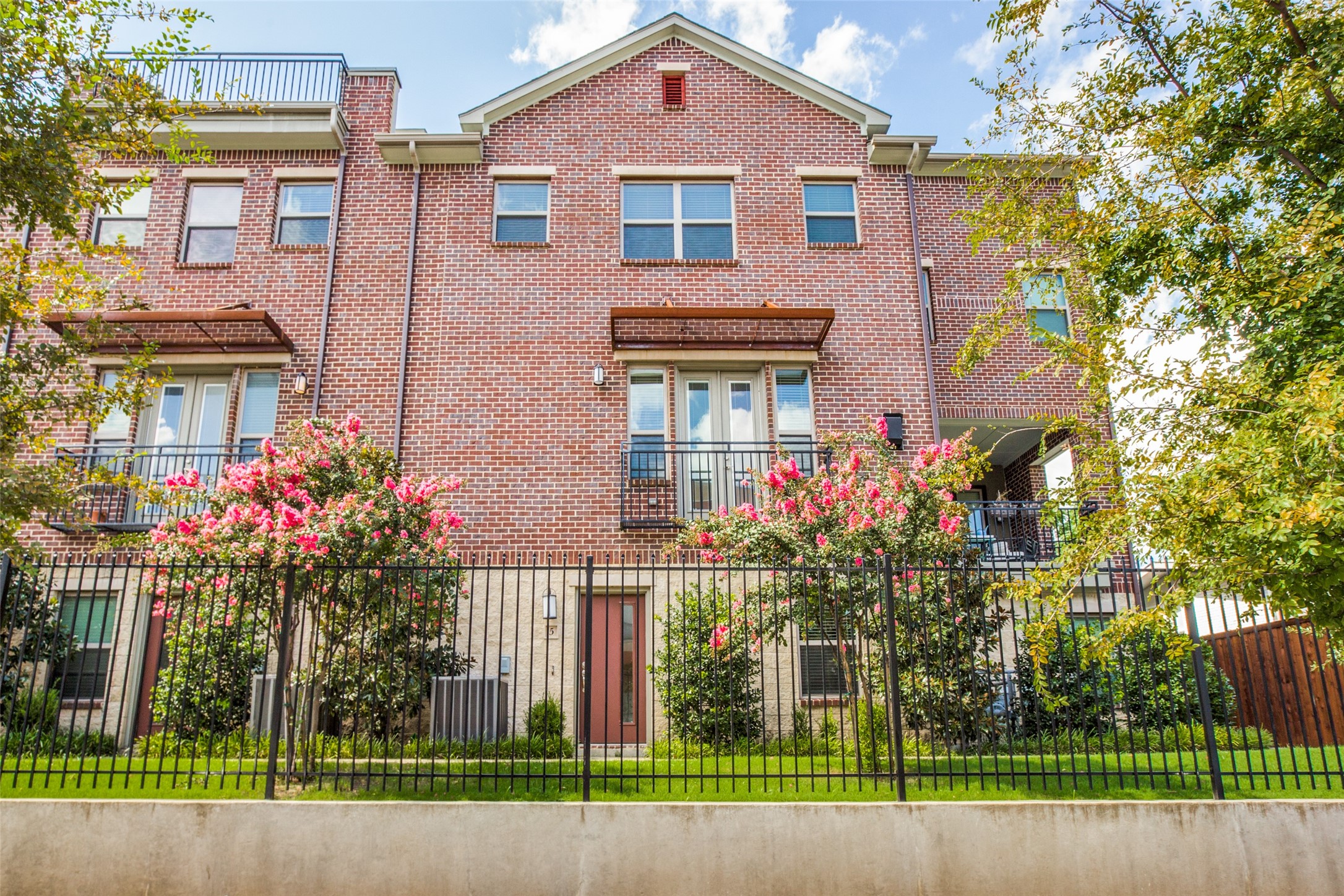 4323 Dickason Avenue Dallas TX 75219