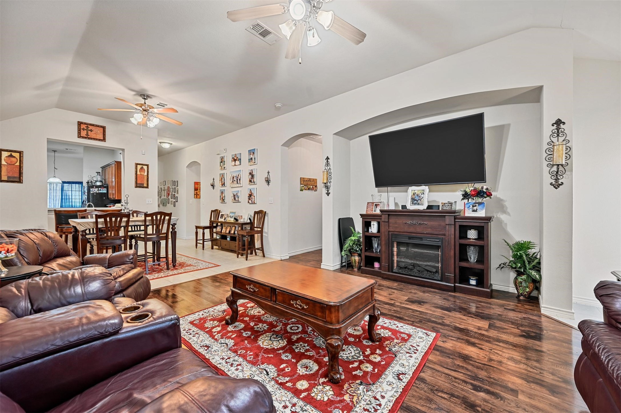 3505 Versante Drive Bedford TX 76021
