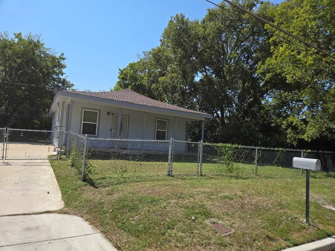 5424 Cottey Street Fort Worth TX 76105