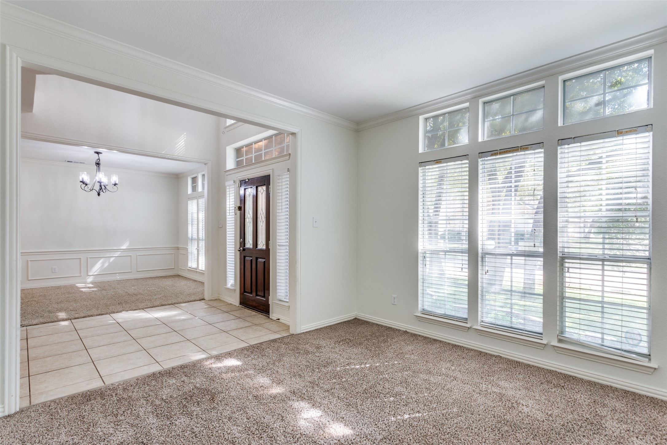 2021 Broadleaf Drive Arlington TX 76001