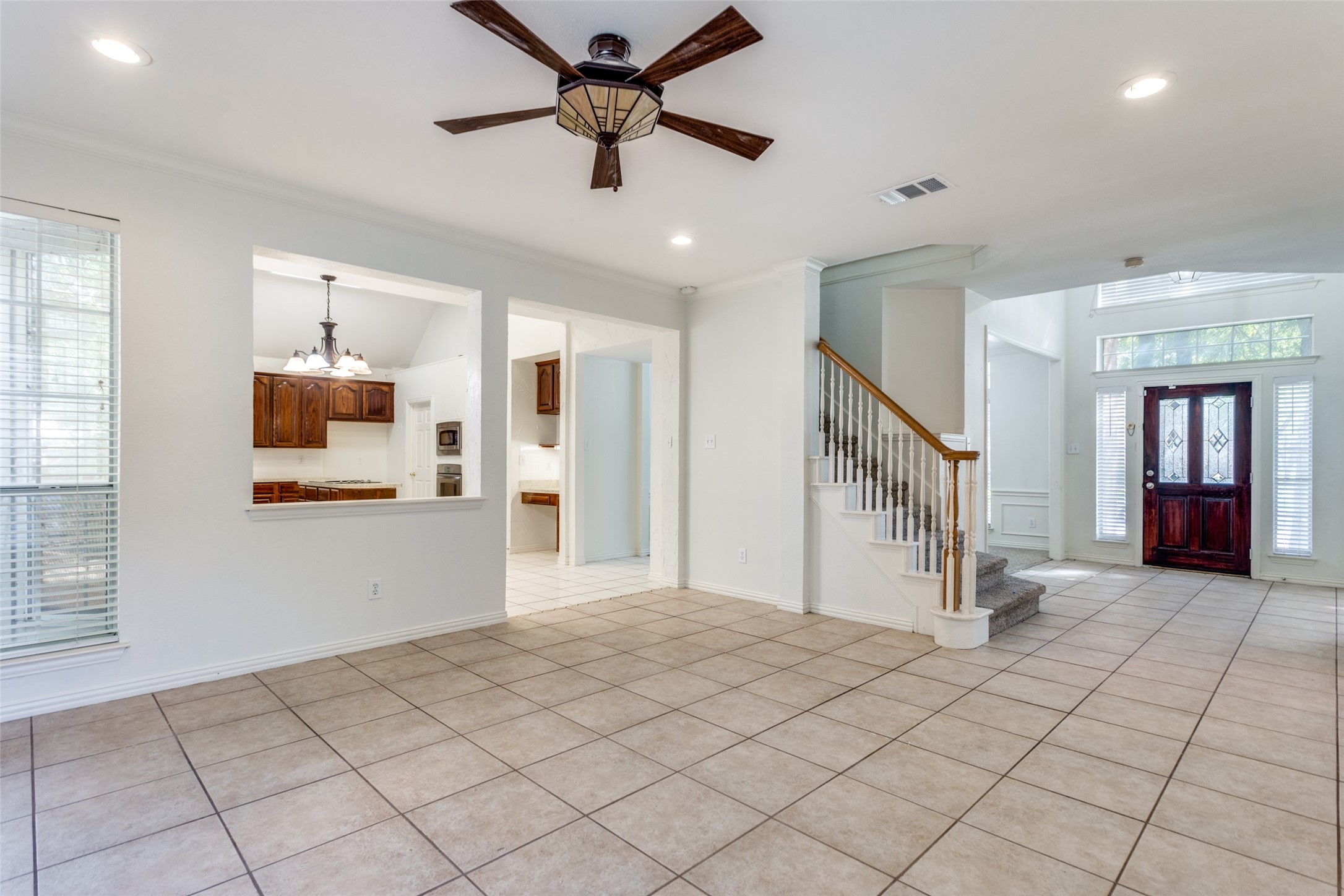 2021 Broadleaf Drive Arlington TX 76001