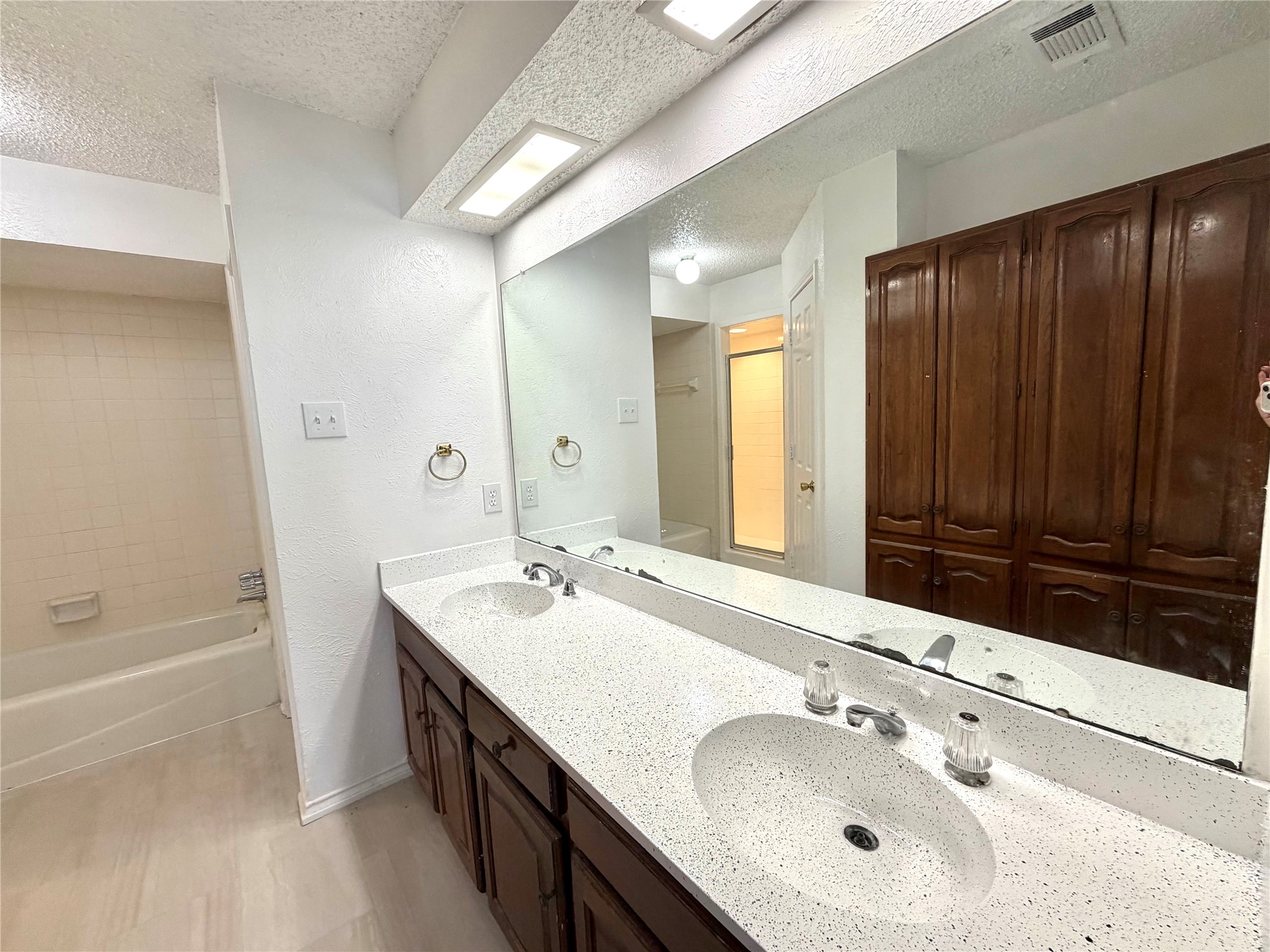 13339 Fall Manor Drive Dallas TX 75243