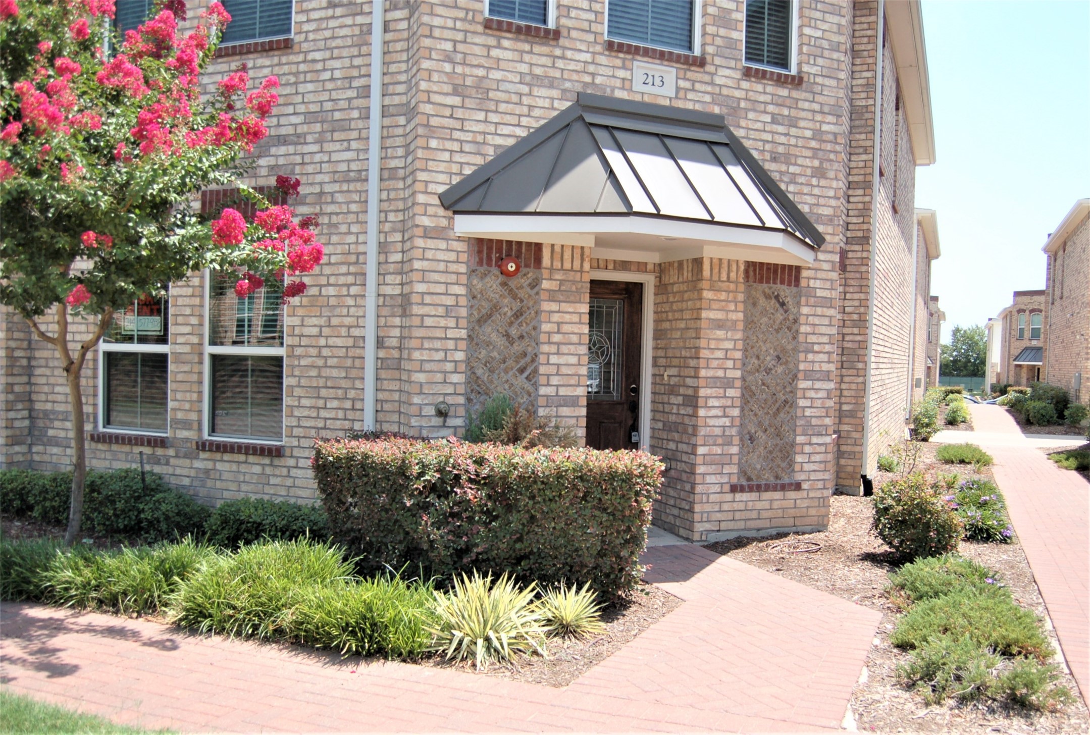 213 Lily Lane Lewisville TX 75057
