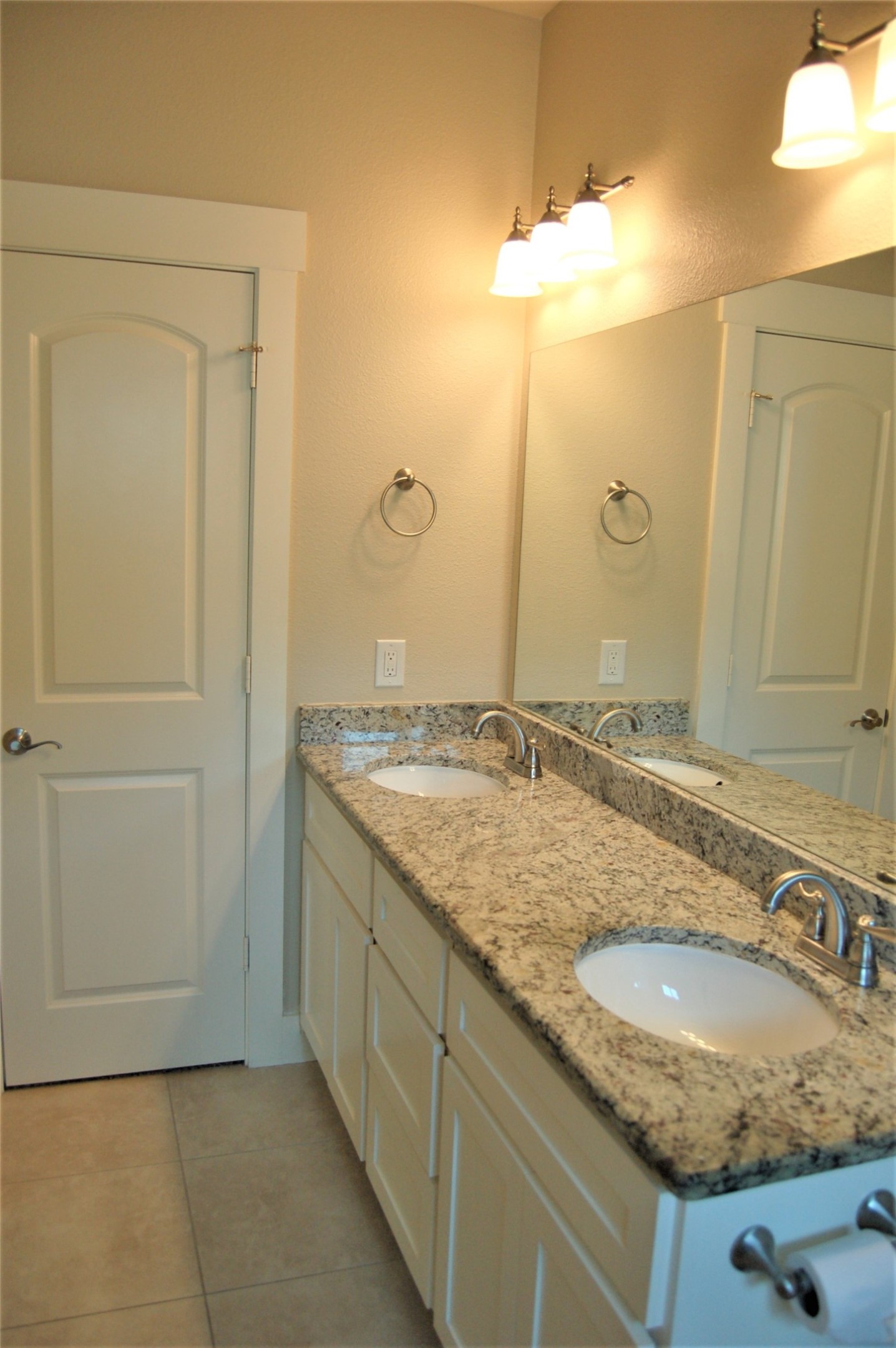 213 Lily Lane Lewisville TX 75057