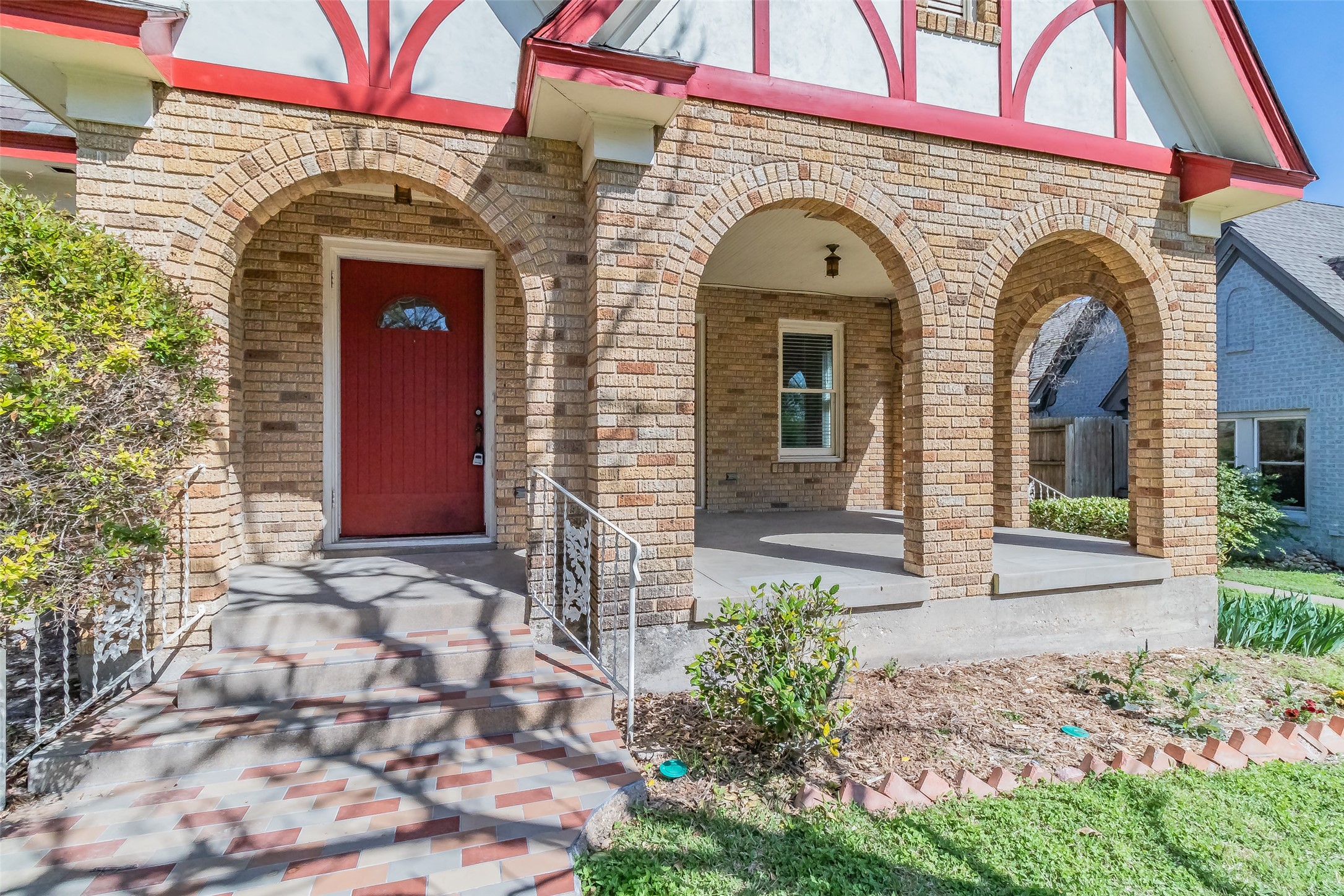 2311 Warner Road Fort Worth TX 76110