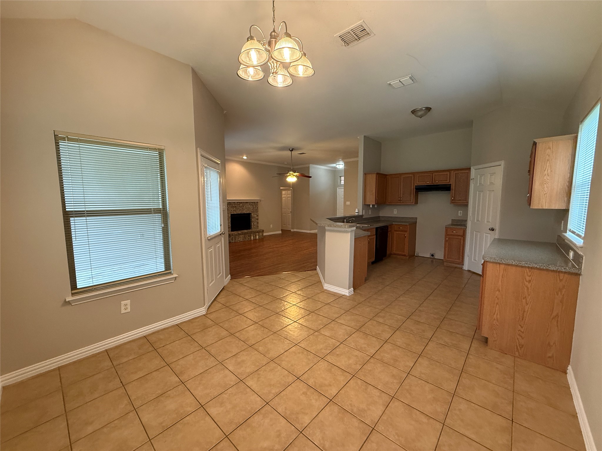 102 Paloma Circle Terrell TX 75160