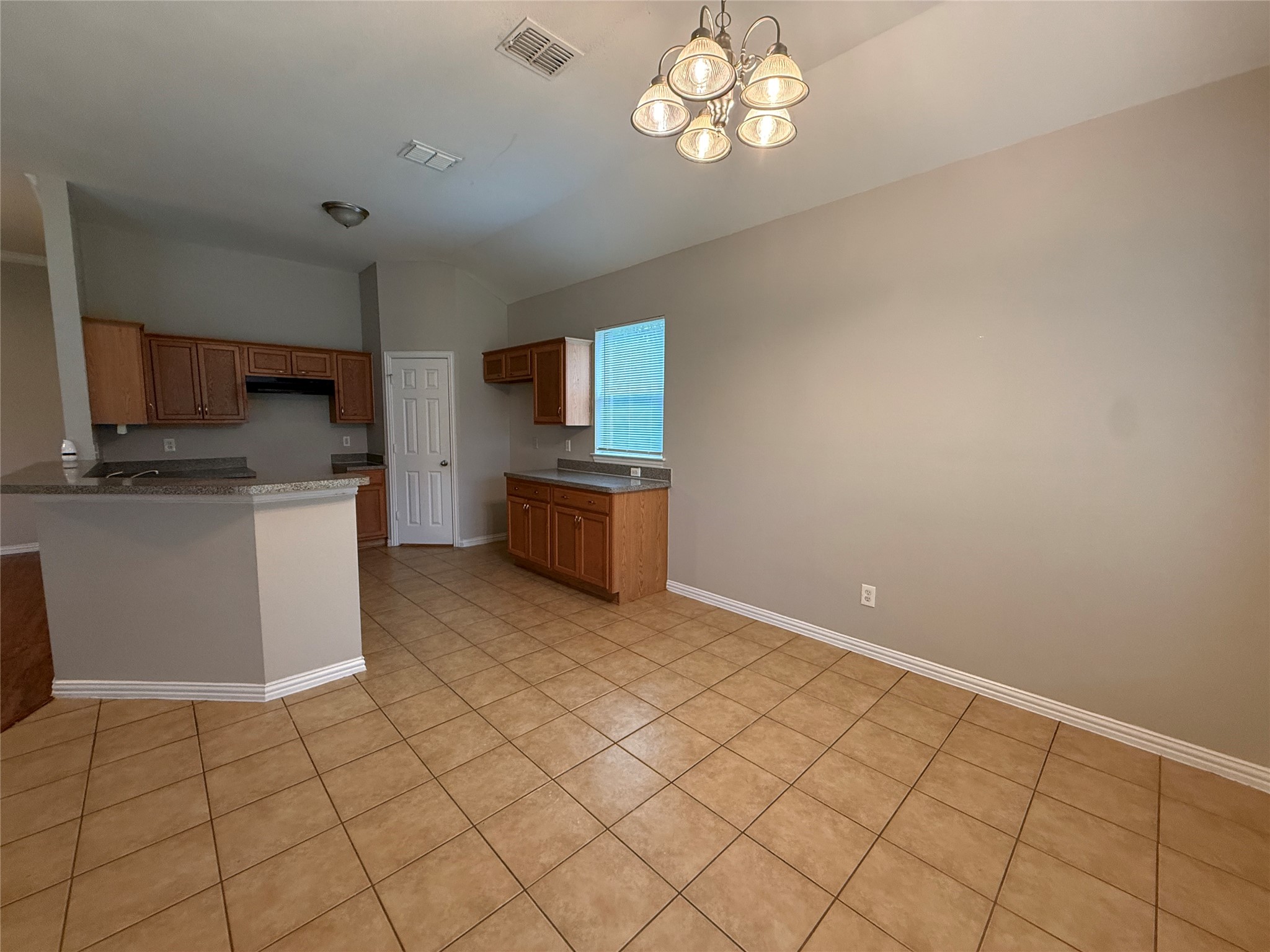 102 Paloma Circle Terrell TX 75160