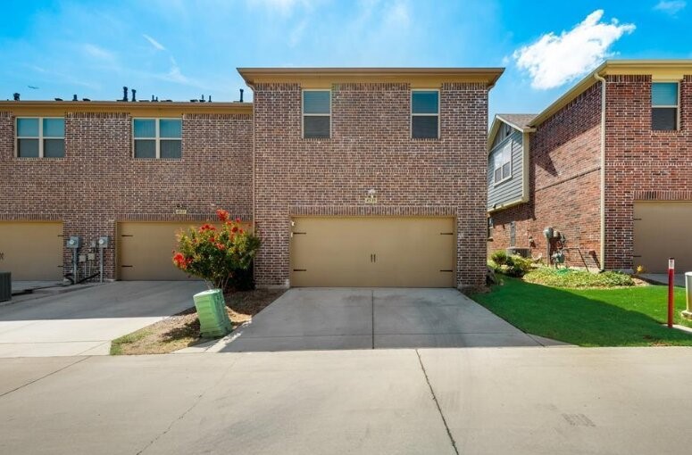 4535 Fossil Opal Lane Arlington TX 76005