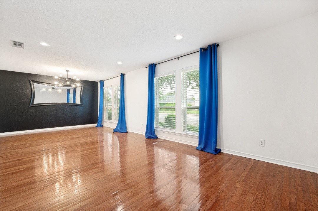 3636 Hopetown Drive Dallas TX 75229