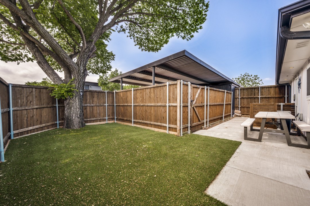 3636 Hopetown Drive Dallas TX 75229