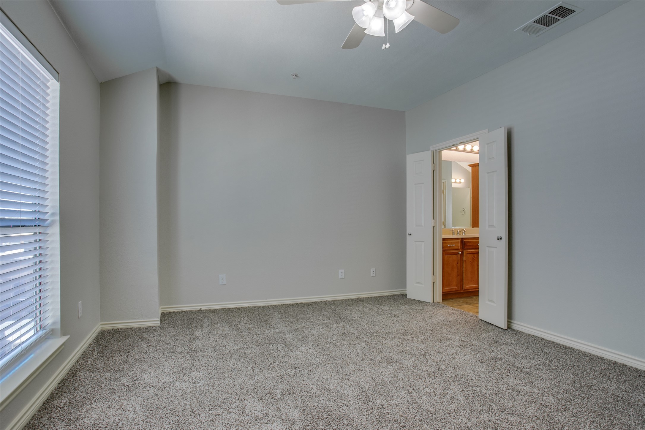 2415 Stutz Drive Dallas TX 75235