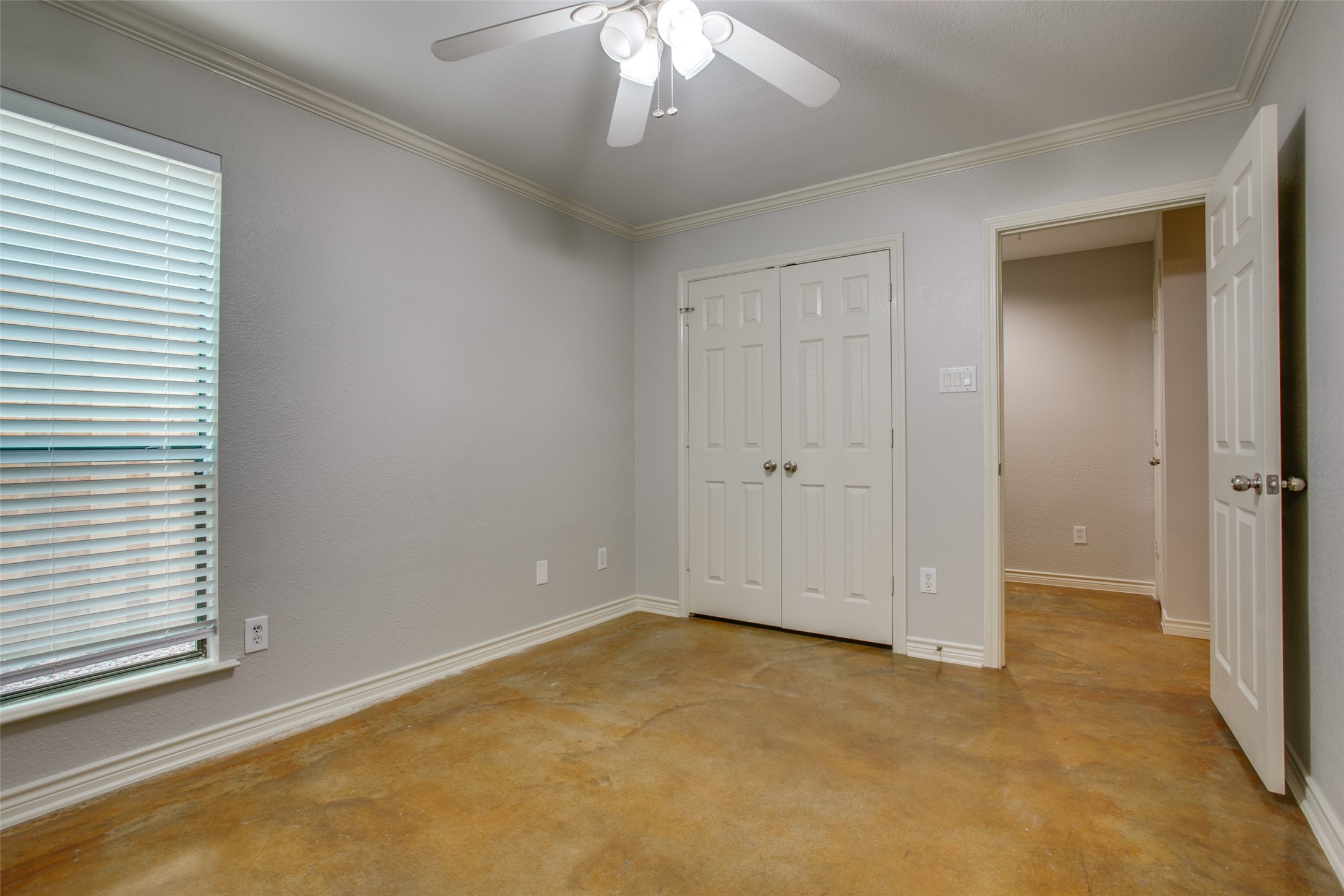 2415 Stutz Drive Dallas TX 75235