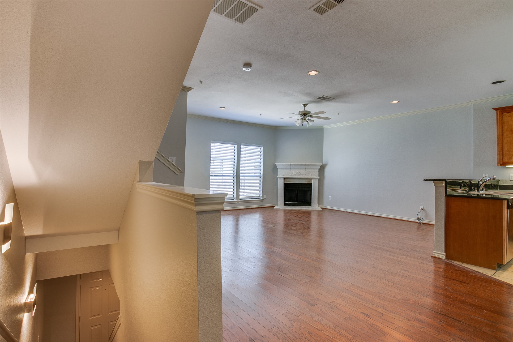 2415 Stutz Drive Dallas TX 75235