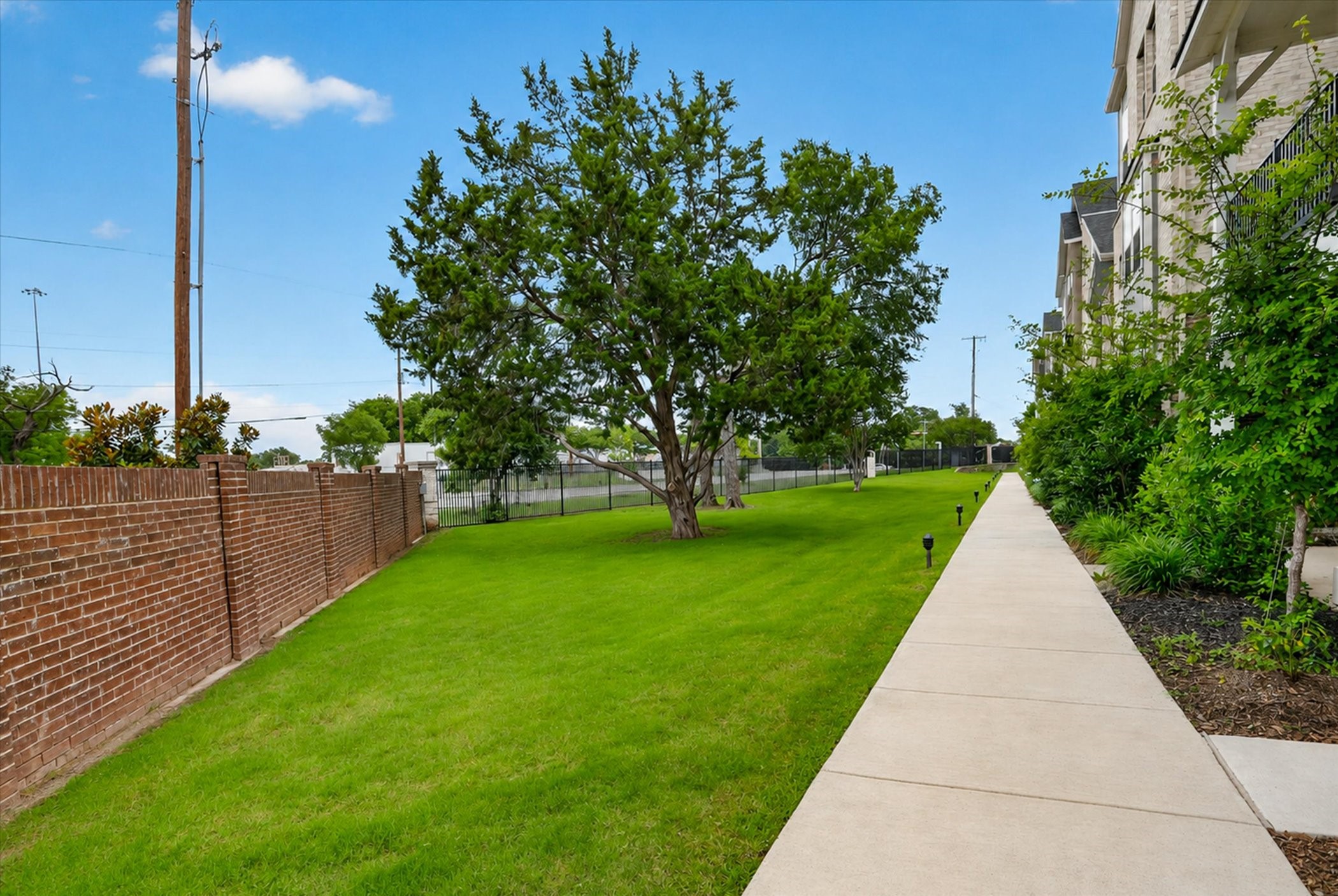 4811 Aldenbury Street Dallas TX 75228